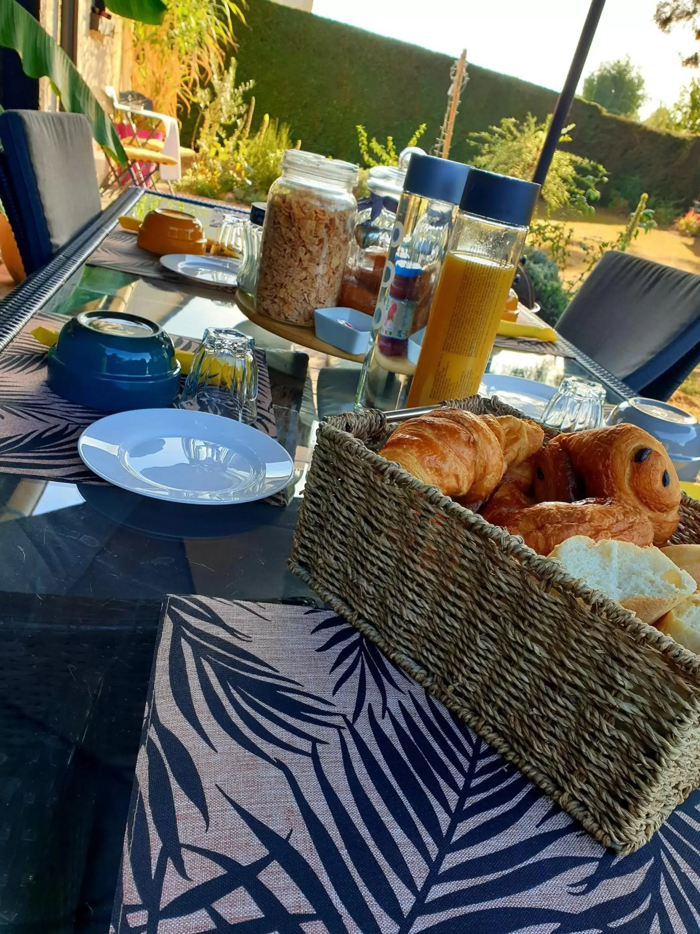 Food and drinks in Les Epinettes chambres d'hôtes