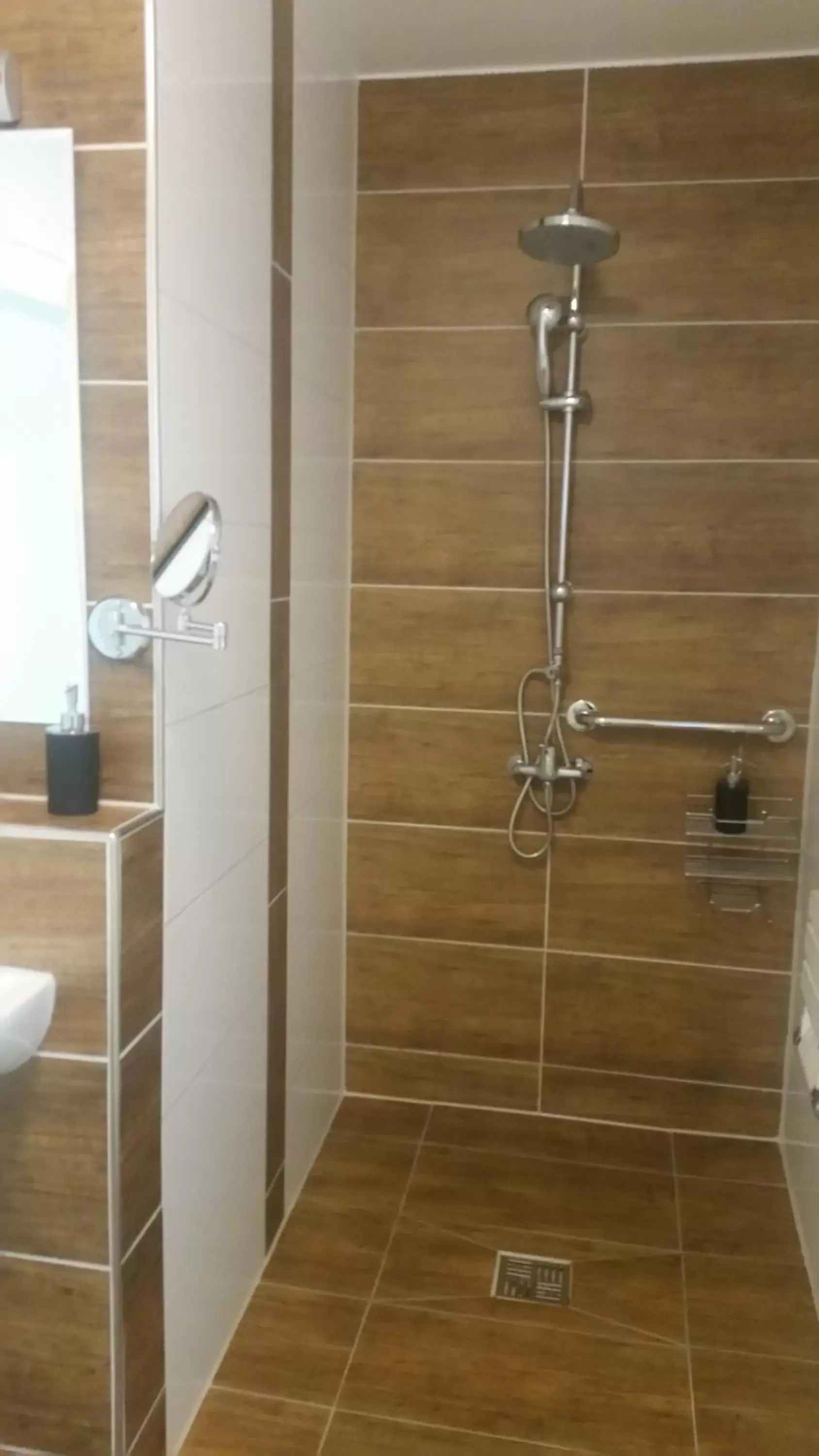 Shower, Bathroom in Cityhotel Ahlen Garni