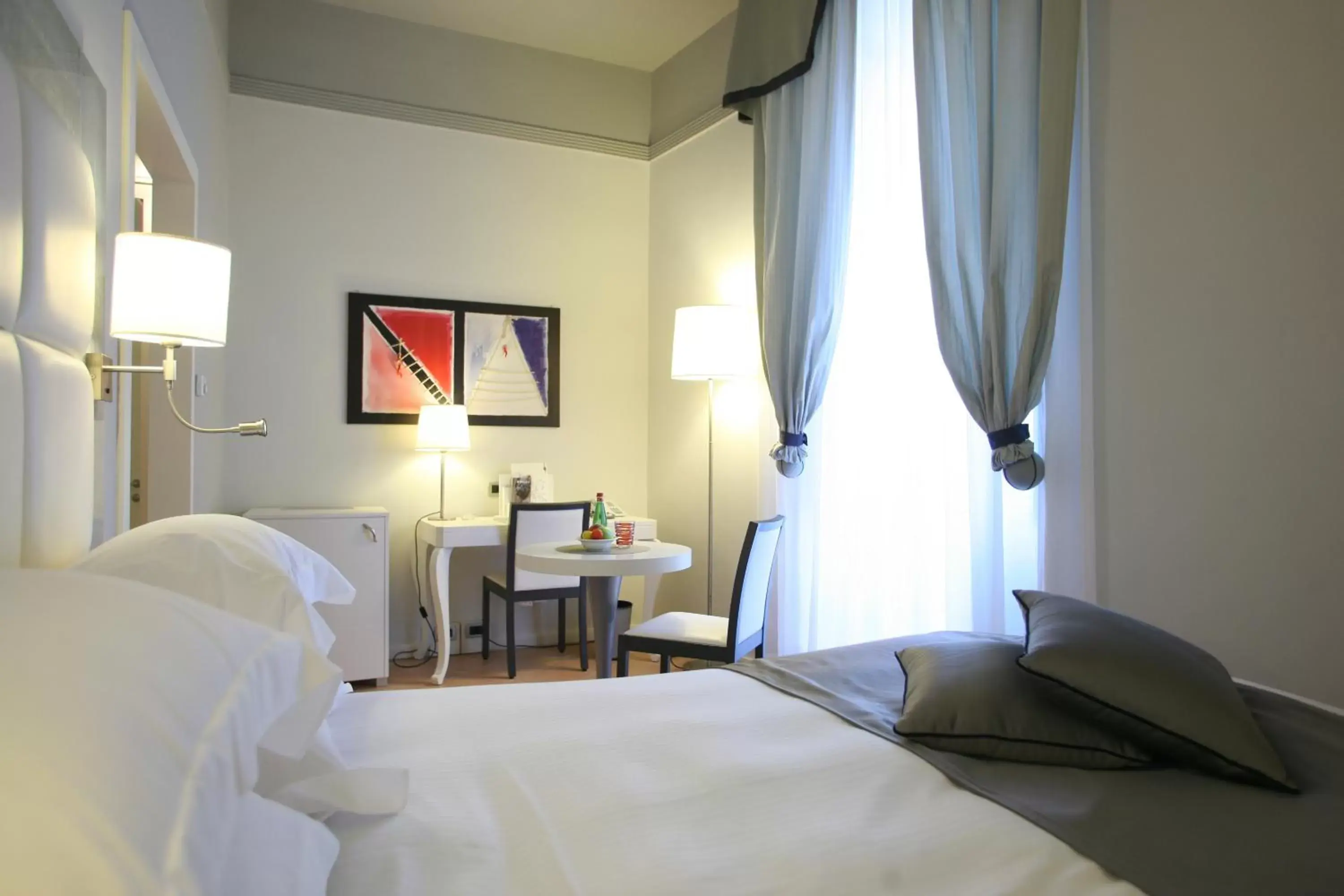 Photo of the whole room, Bed in MGallery Palazzo Caracciolo Napoli - Hotel Collection