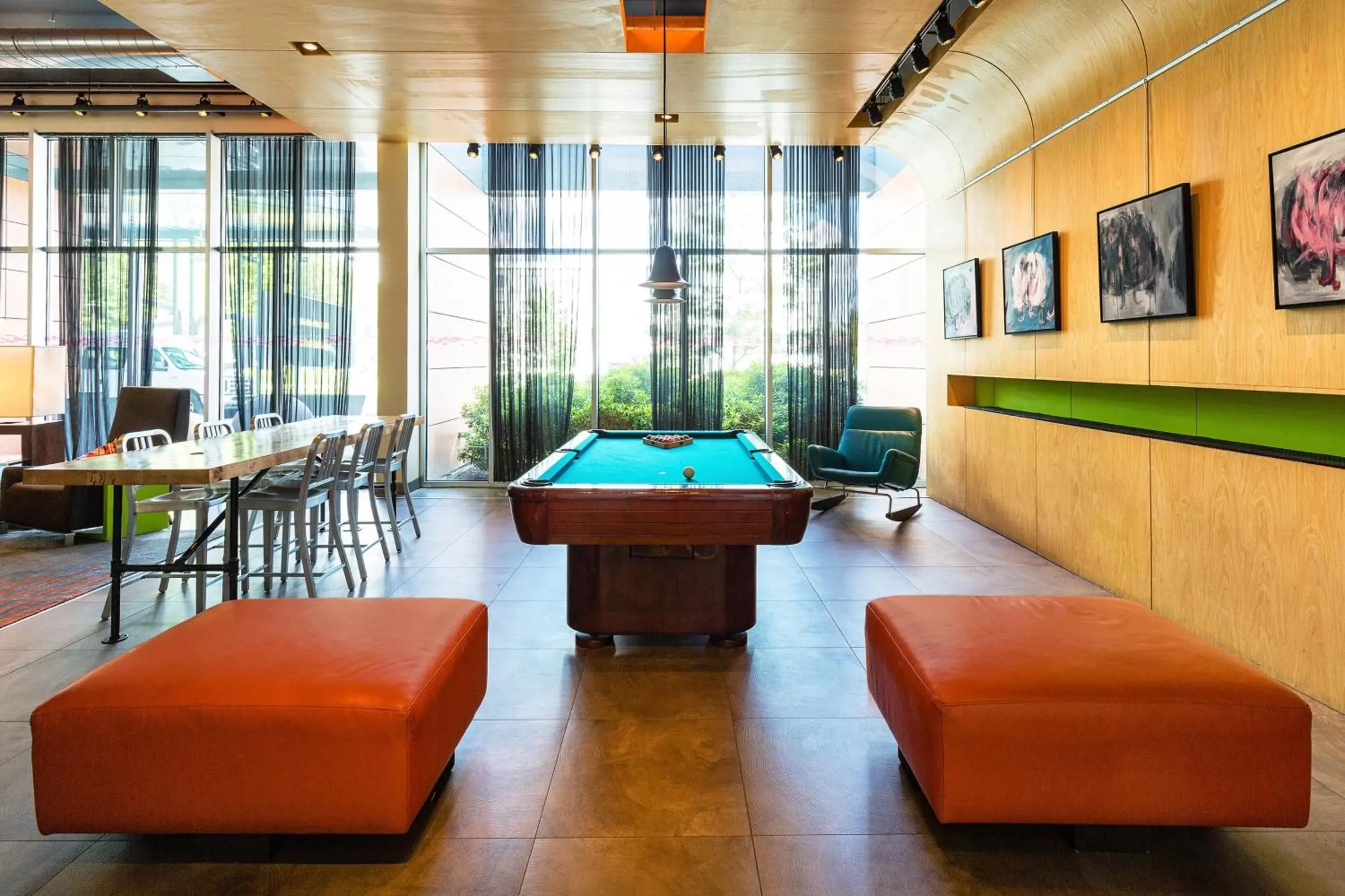 Swimming pool, Billiards in Aloft Lexington