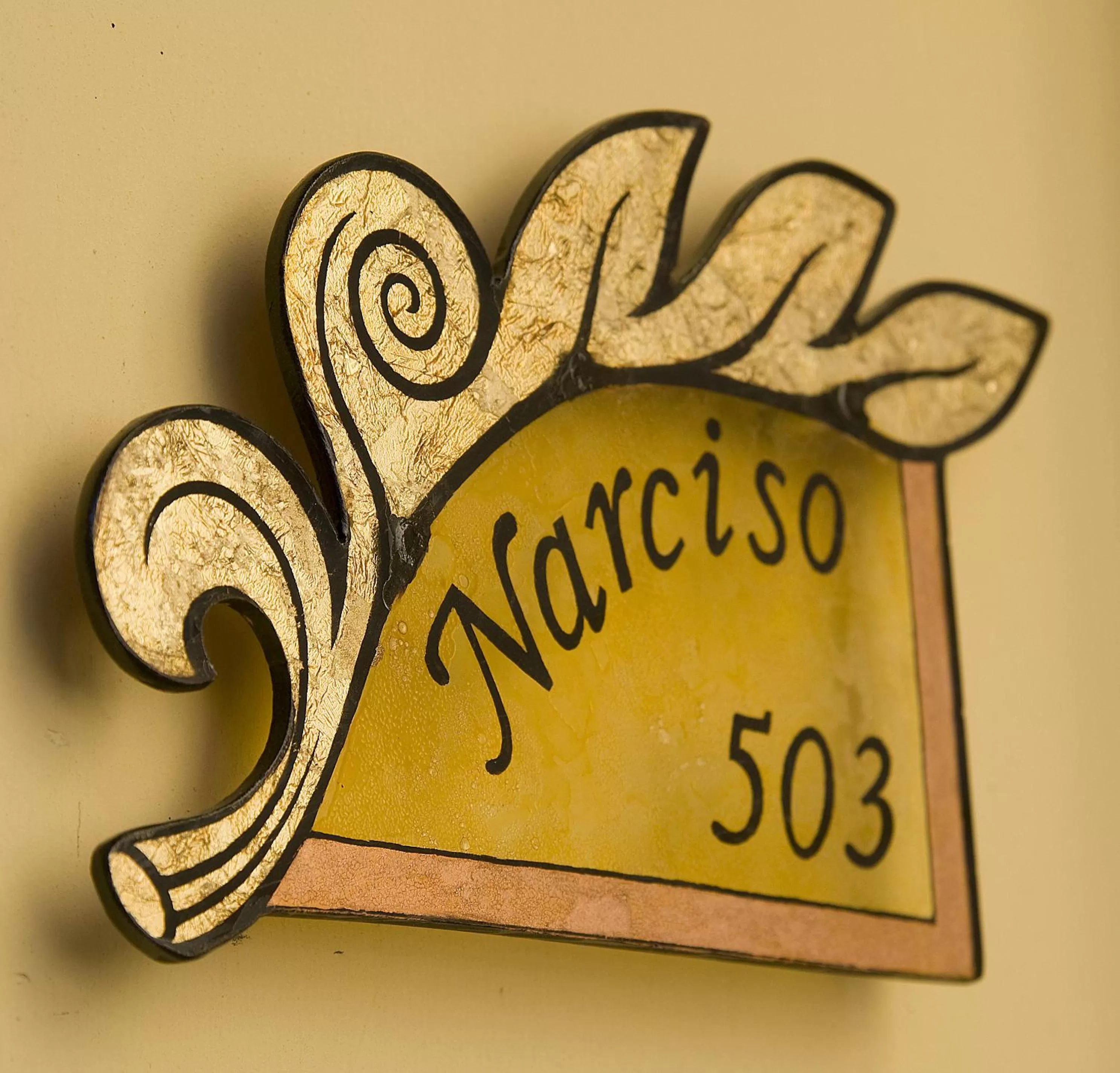 Decorative detail in Rome Garden Hotel