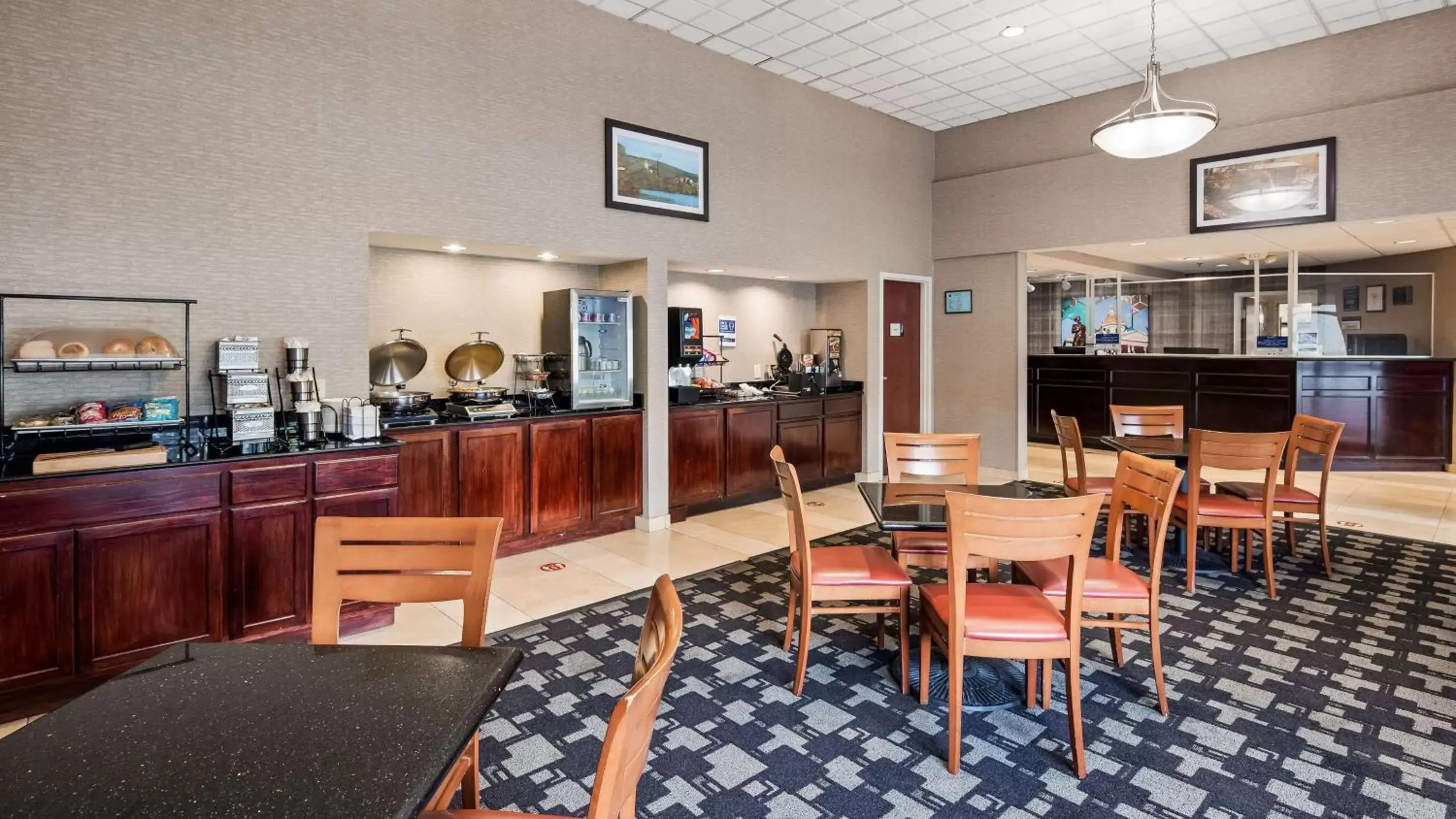 Restaurant/Places to Eat in Best Western Concord Inn and Suites