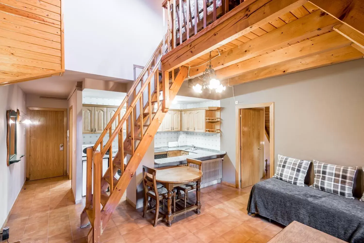 Kitchen or kitchenette, Dining Area in Riu Nere Mountain Apartments