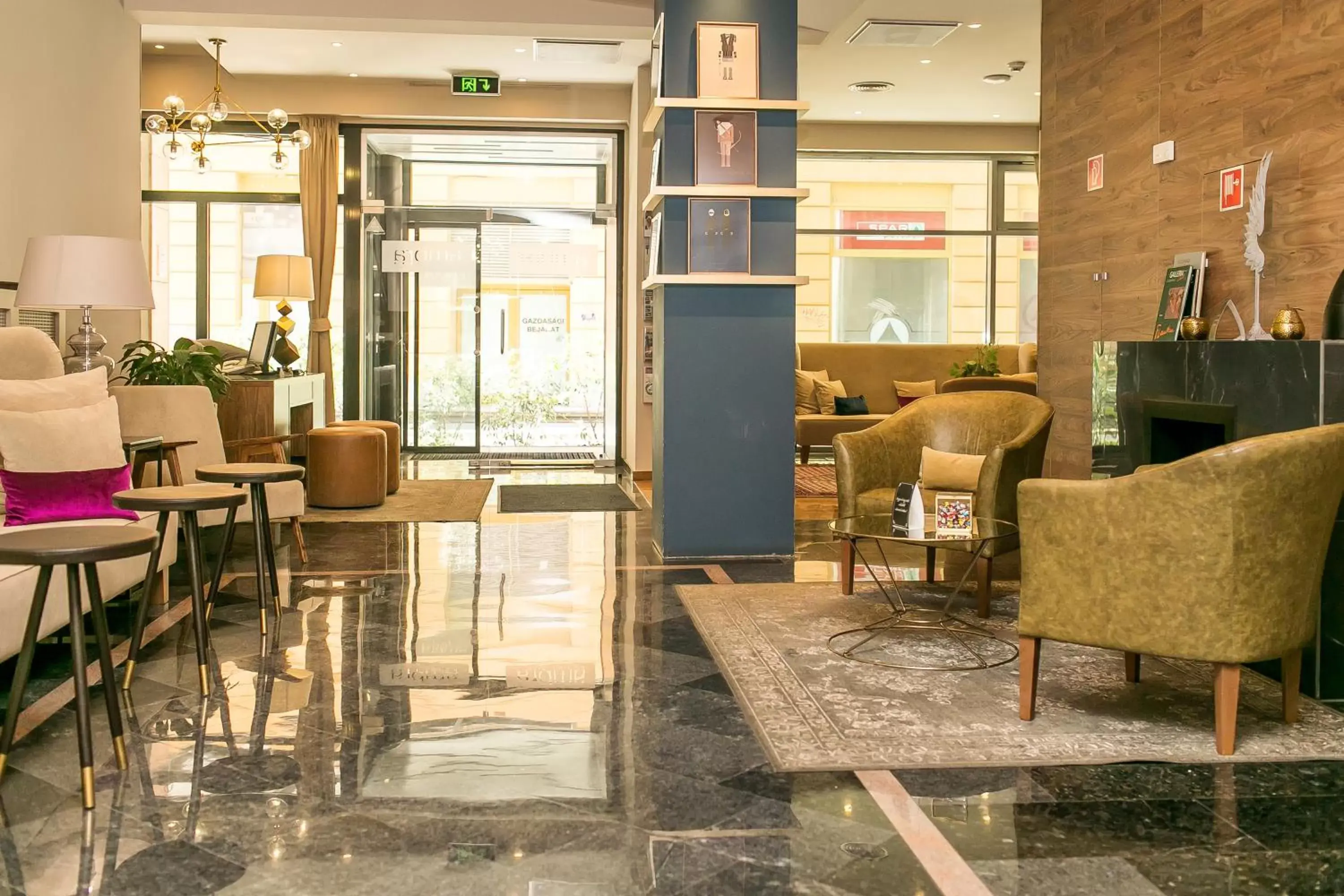 Lobby or reception, Lounge/Bar in Ambra Hotel