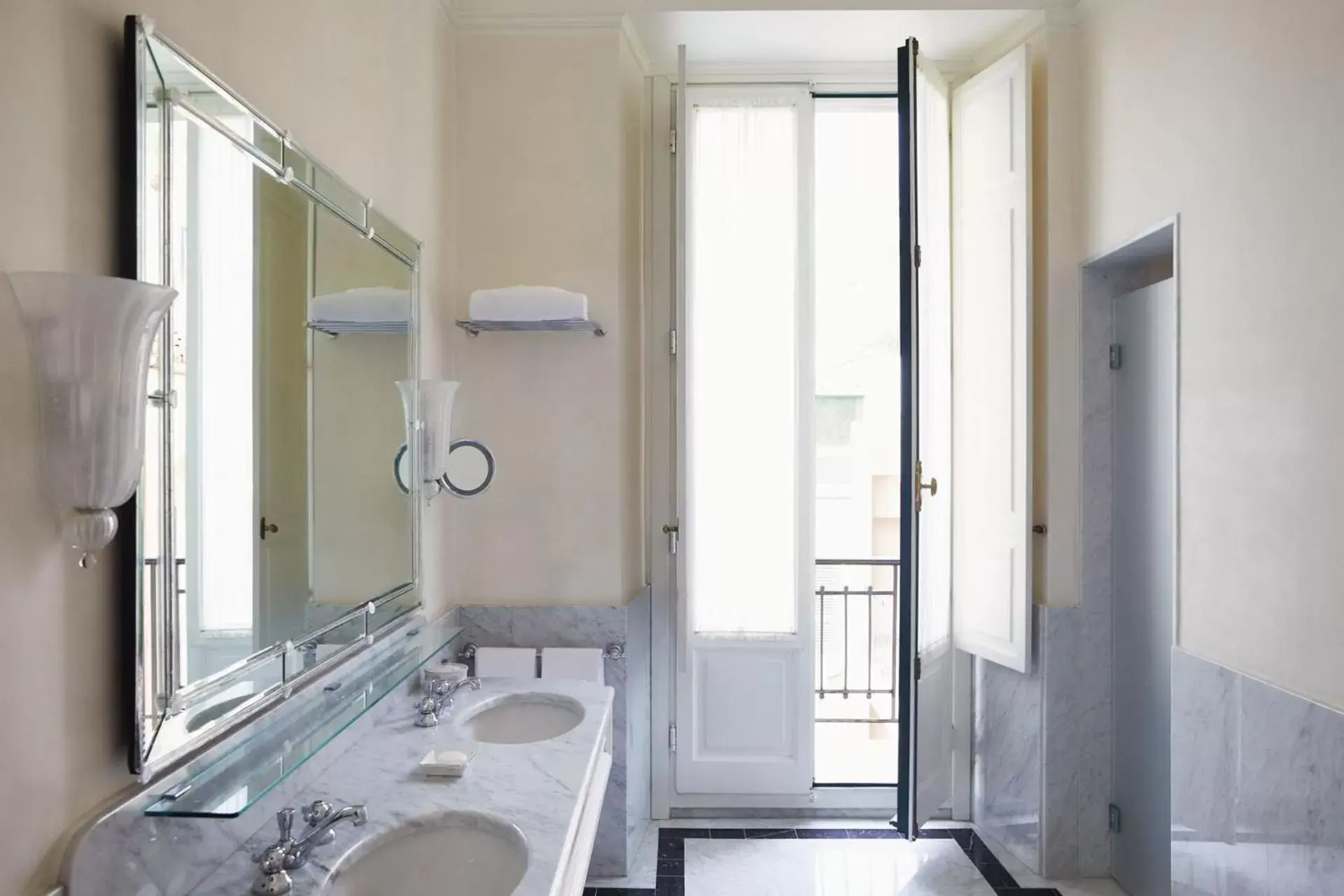 Bathroom in Grand Hotel Timeo, A Belmond Hotel, Taormina