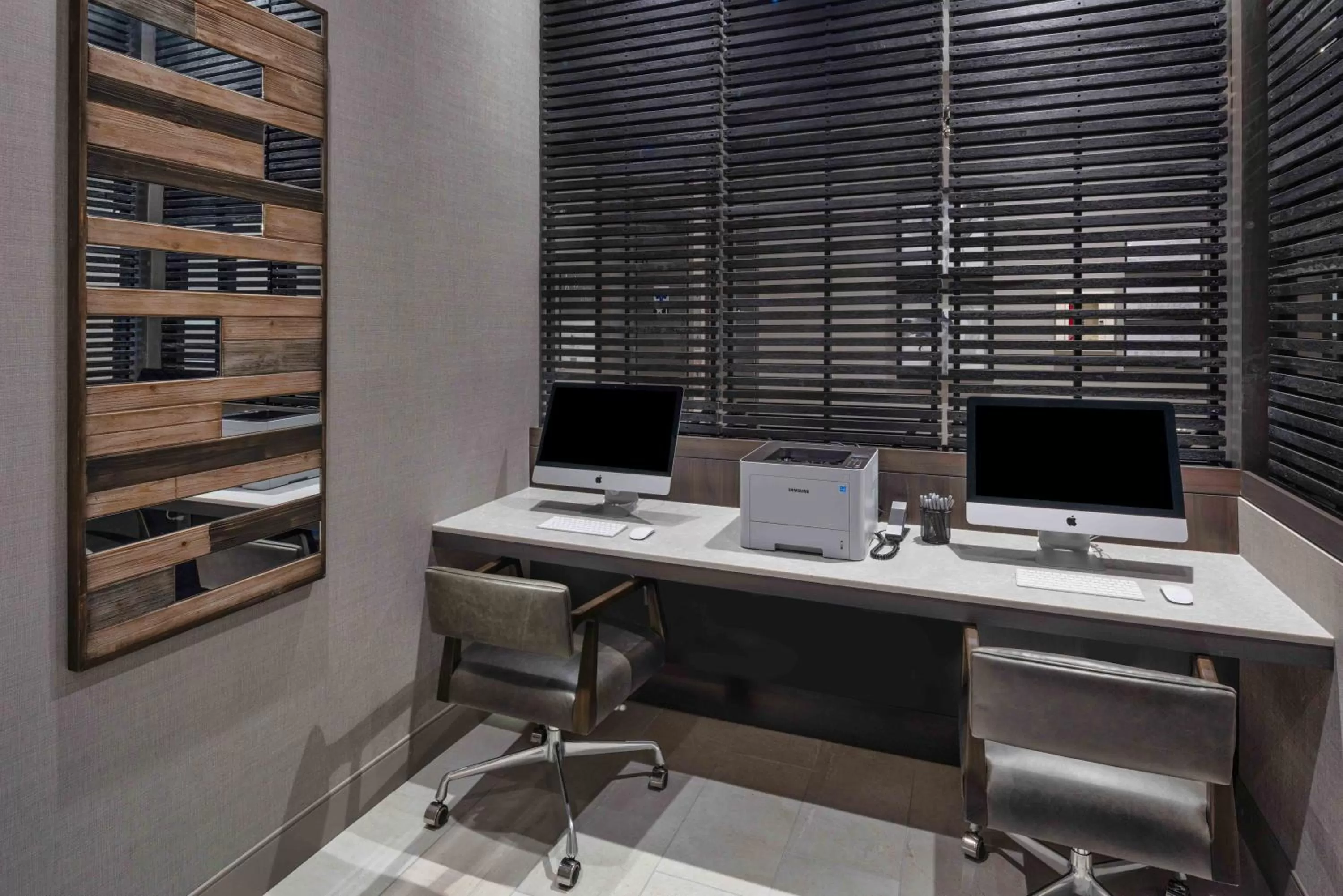 Business facilities in Holiday Inn Express - Boston Logan Airport - Revere by IHG