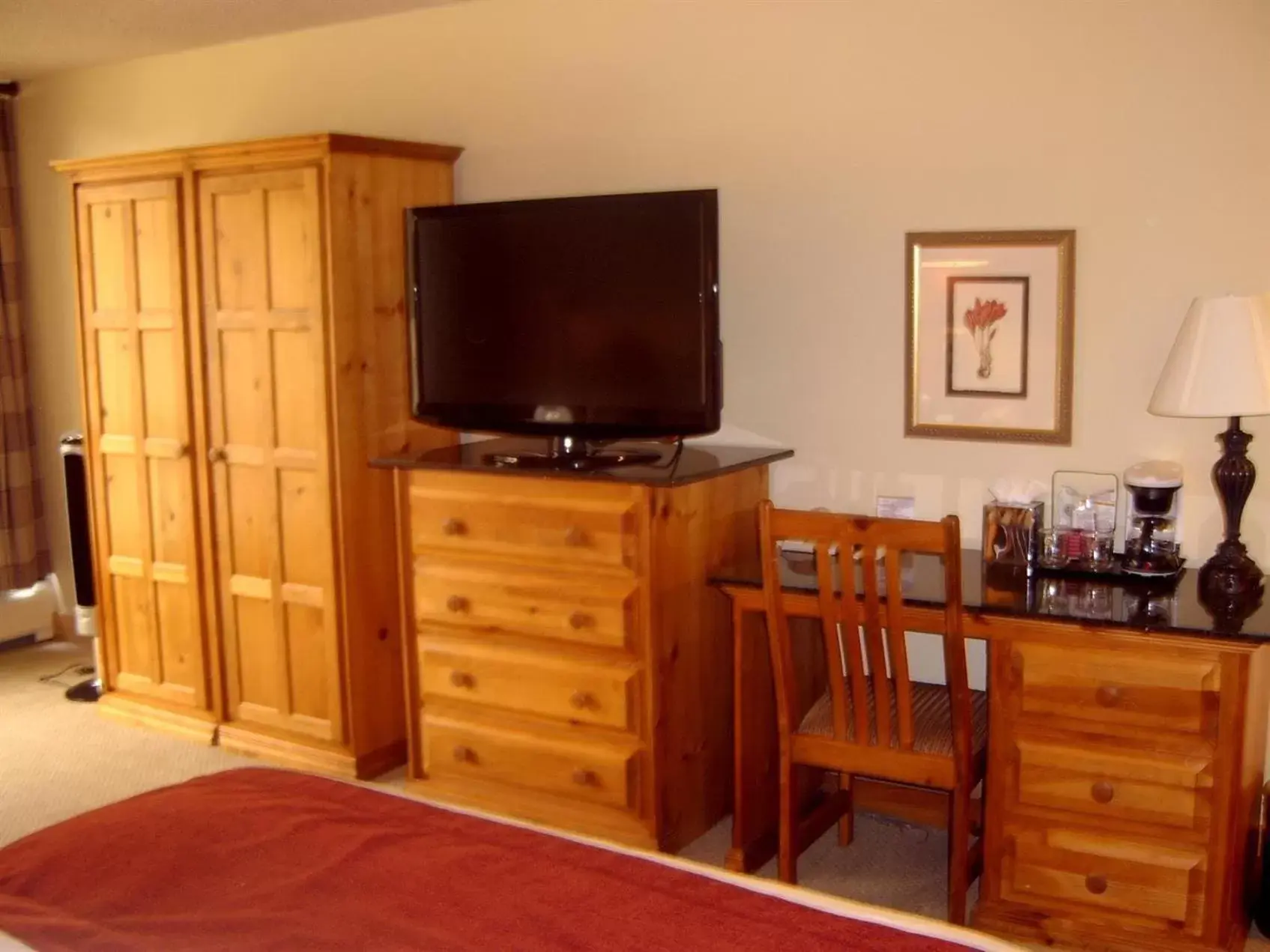 Photo of the whole room, TV/Entertainment Center in The Keystone Lodge and Spa by Keystone Resort