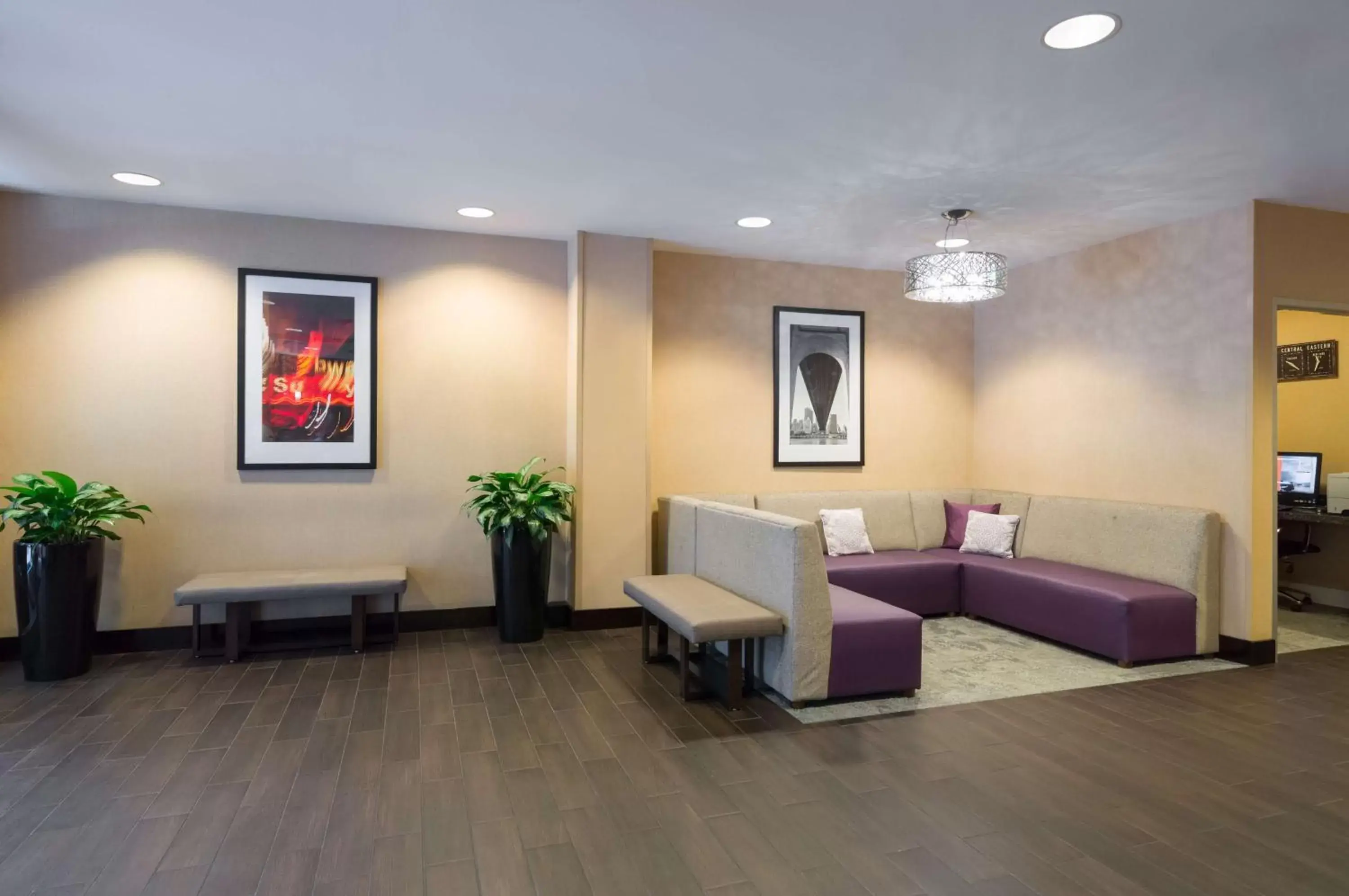 Lobby or reception, Seating Area in Hampton Inn Manhattan - Times Square South