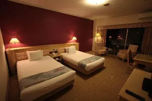 Photo of the whole room, Bed in Sendai Hills Hotel