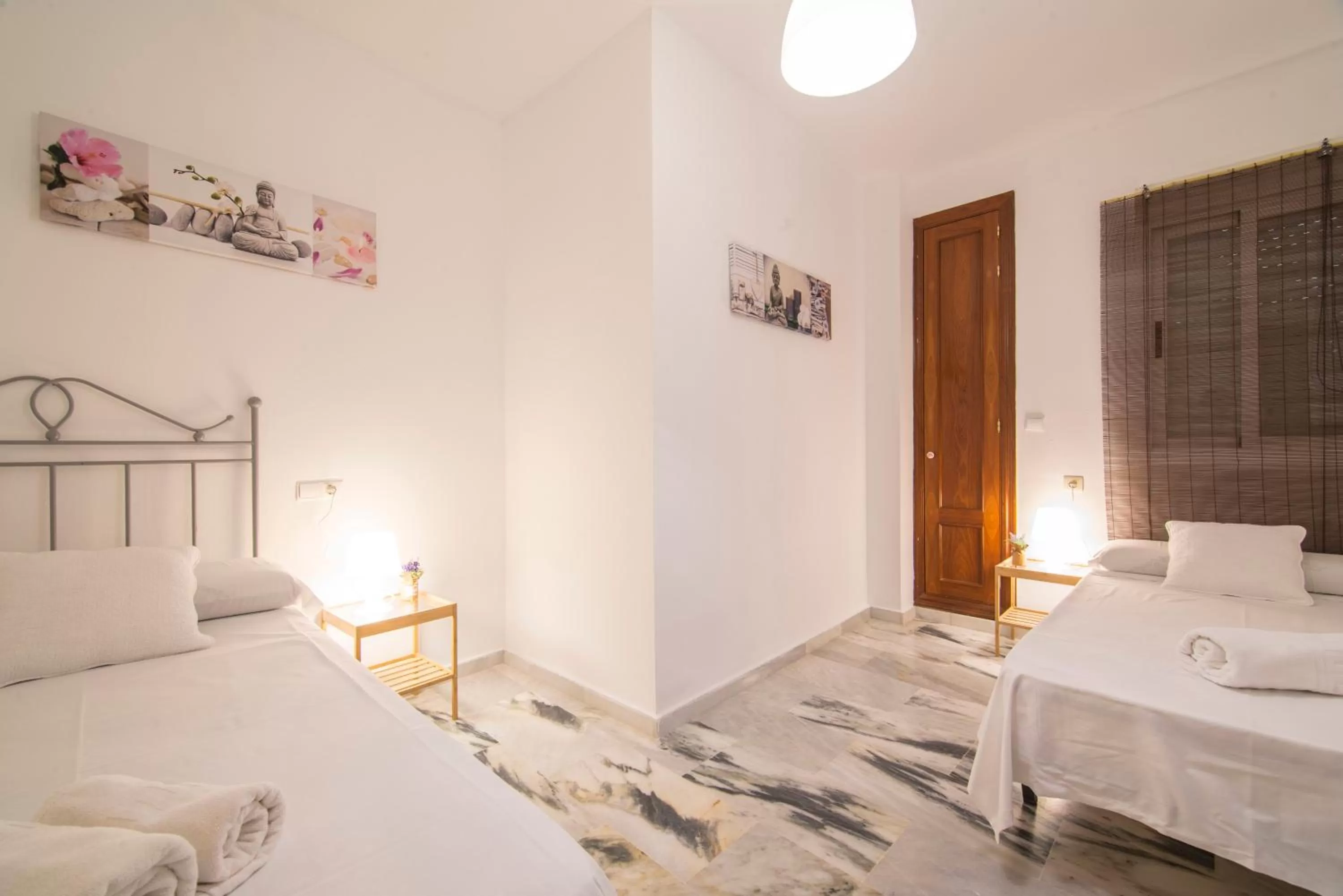 Bedroom, Bed in Apartamentos Granata