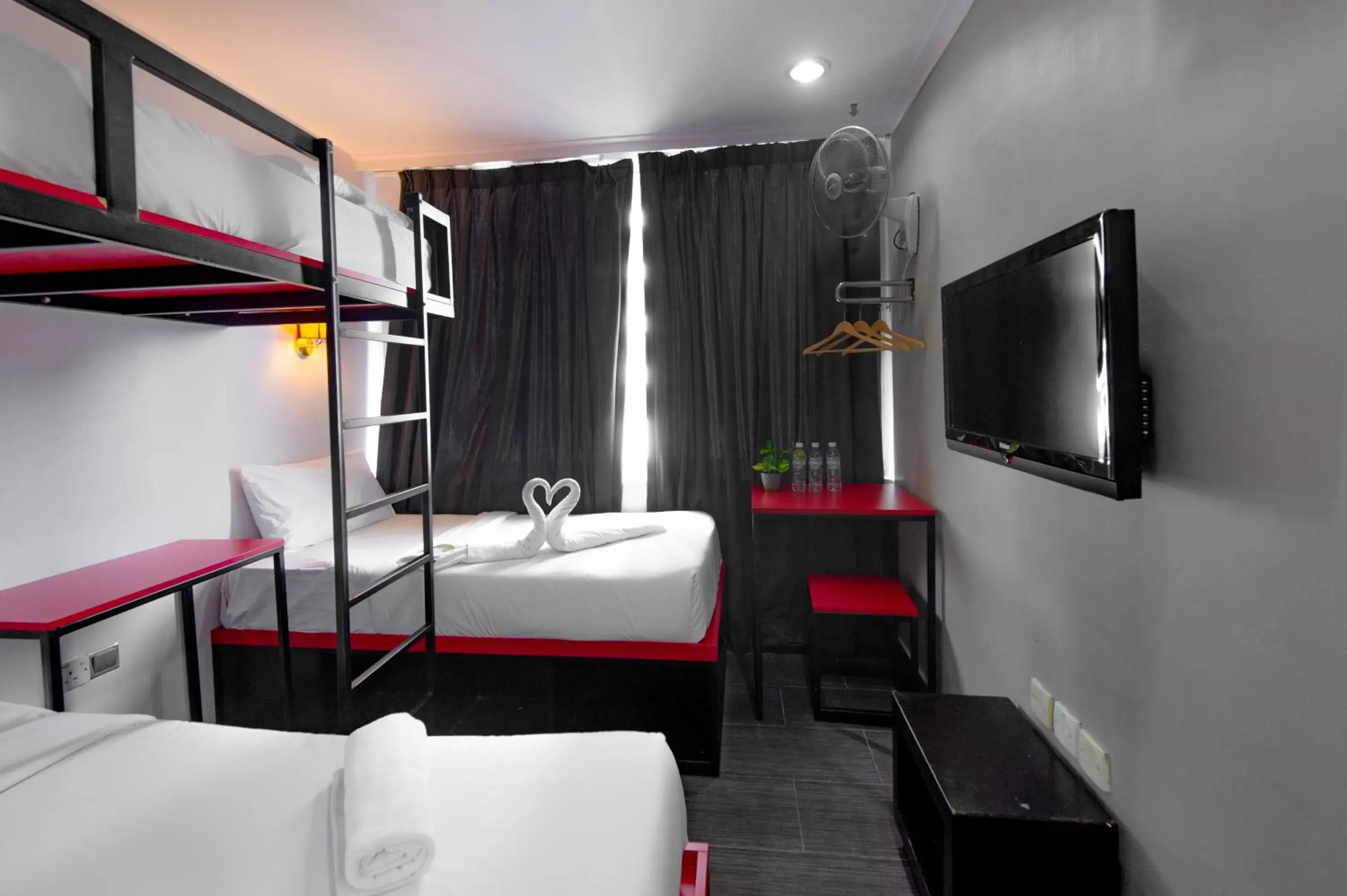 Bedroom in Tune Hotel - Waterfront Kuching