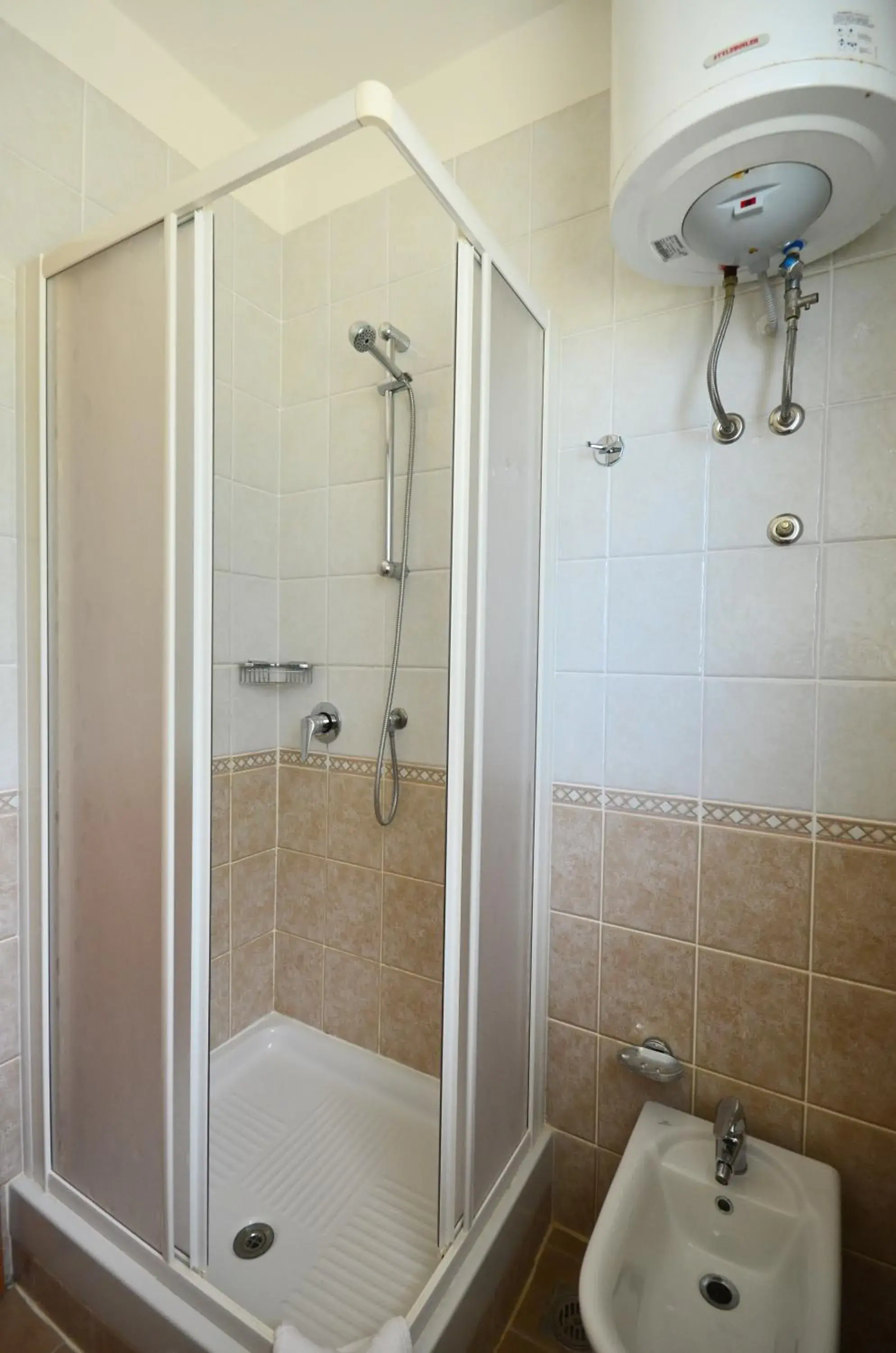 Shower, Bathroom in Verudela Villas