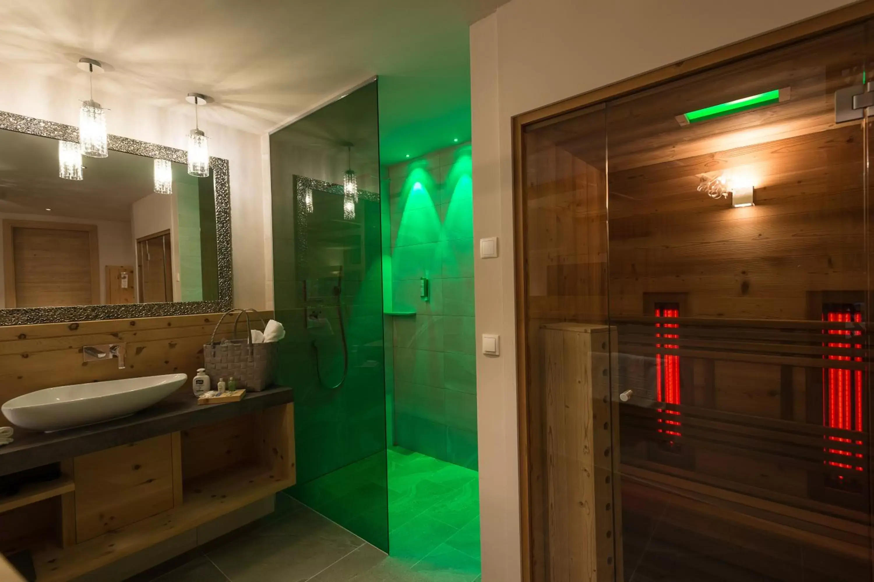 Sauna, Bathroom in Hotel Weiher Green Lake