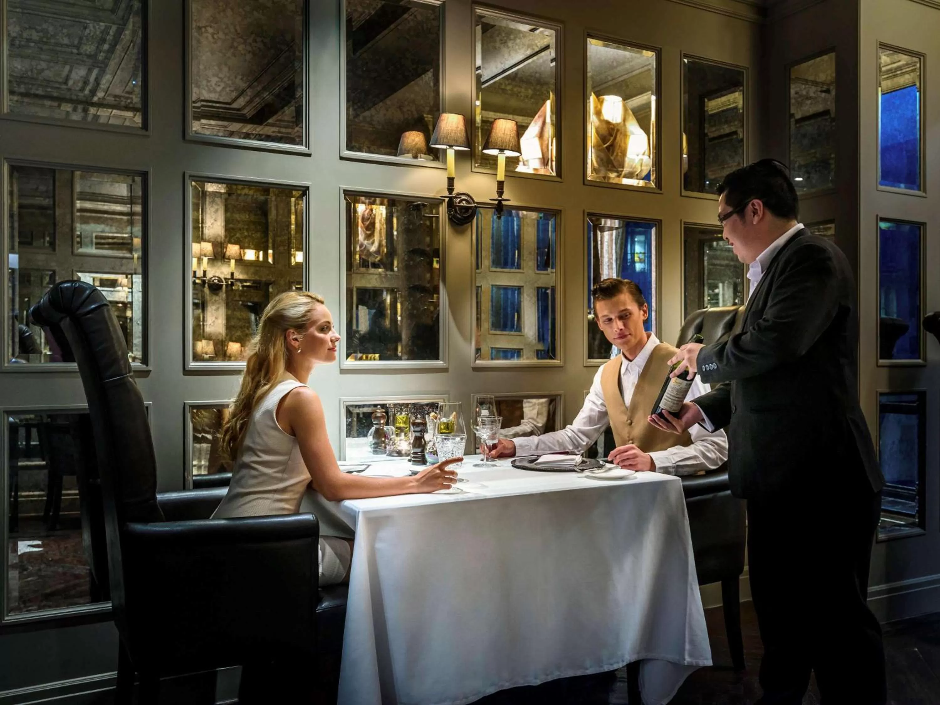 Restaurant/places to eat in Hotel Muse Bangkok Langsuan - MGallery