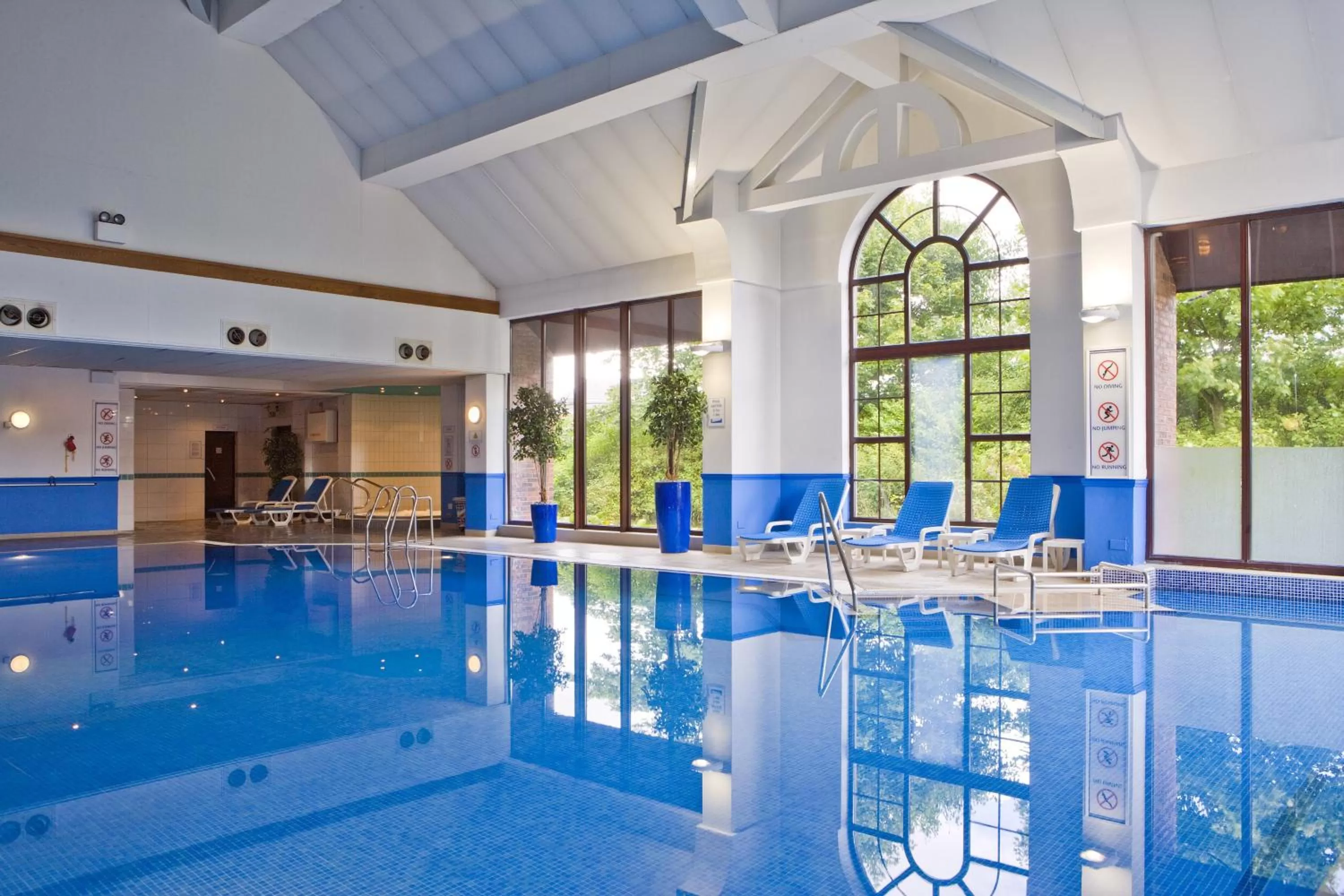 Swimming pool in Holiday Inn Glasgow - East Kilbride by IHG