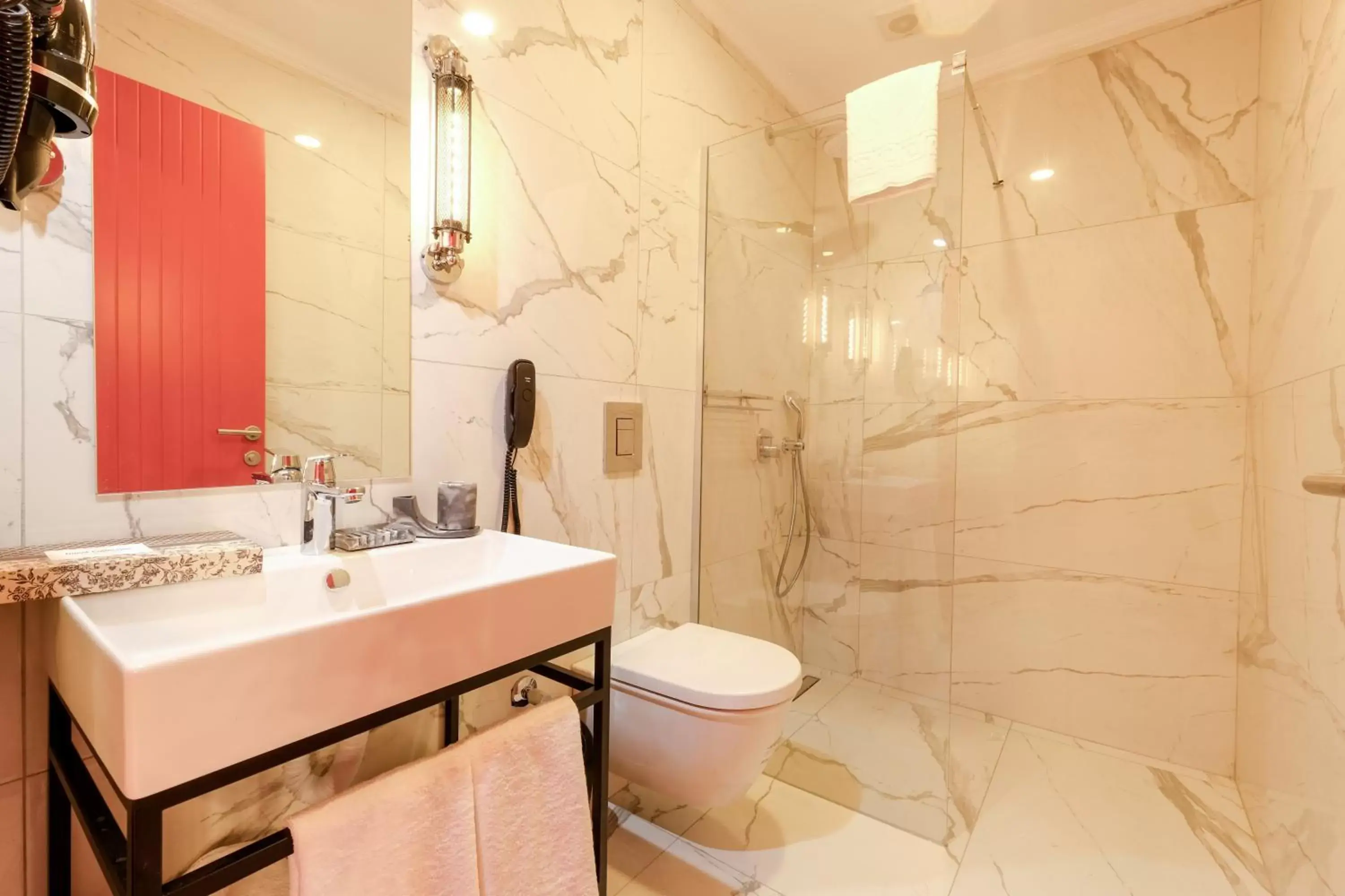 Bathroom in Bilem Hotel Beach & Spa