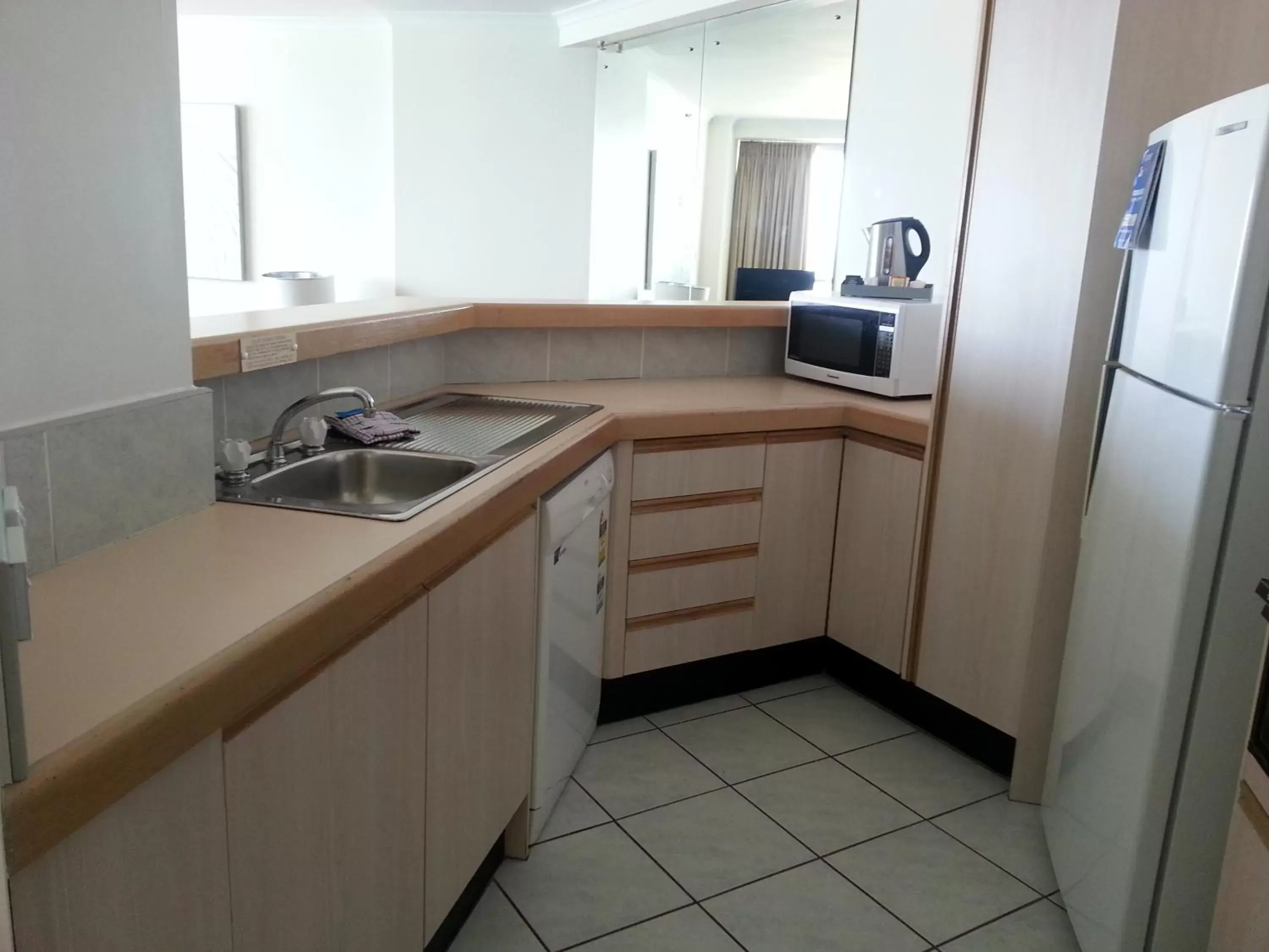 Kitchen or kitchenette, Kitchen/Kitchenette in Ocean Plaza Resort