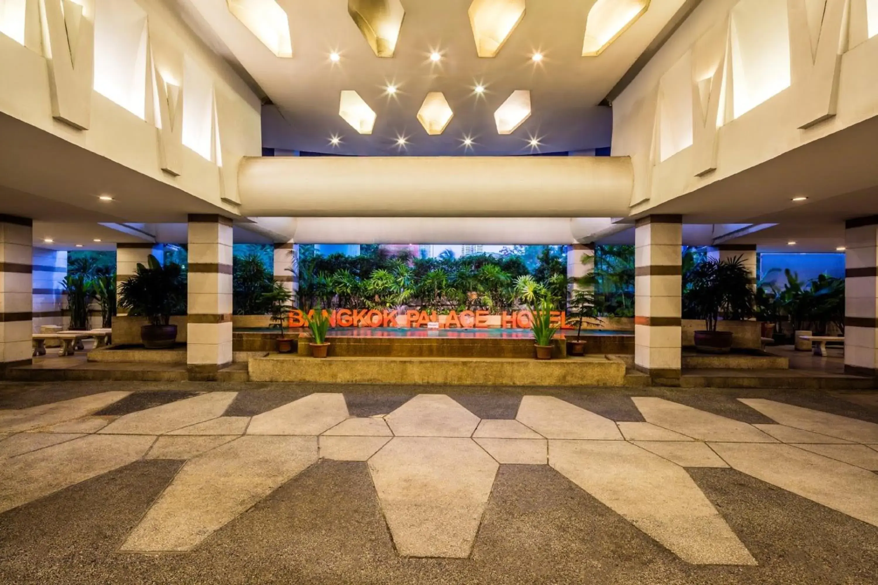 Lobby or reception in Bangkok Palace Hotel