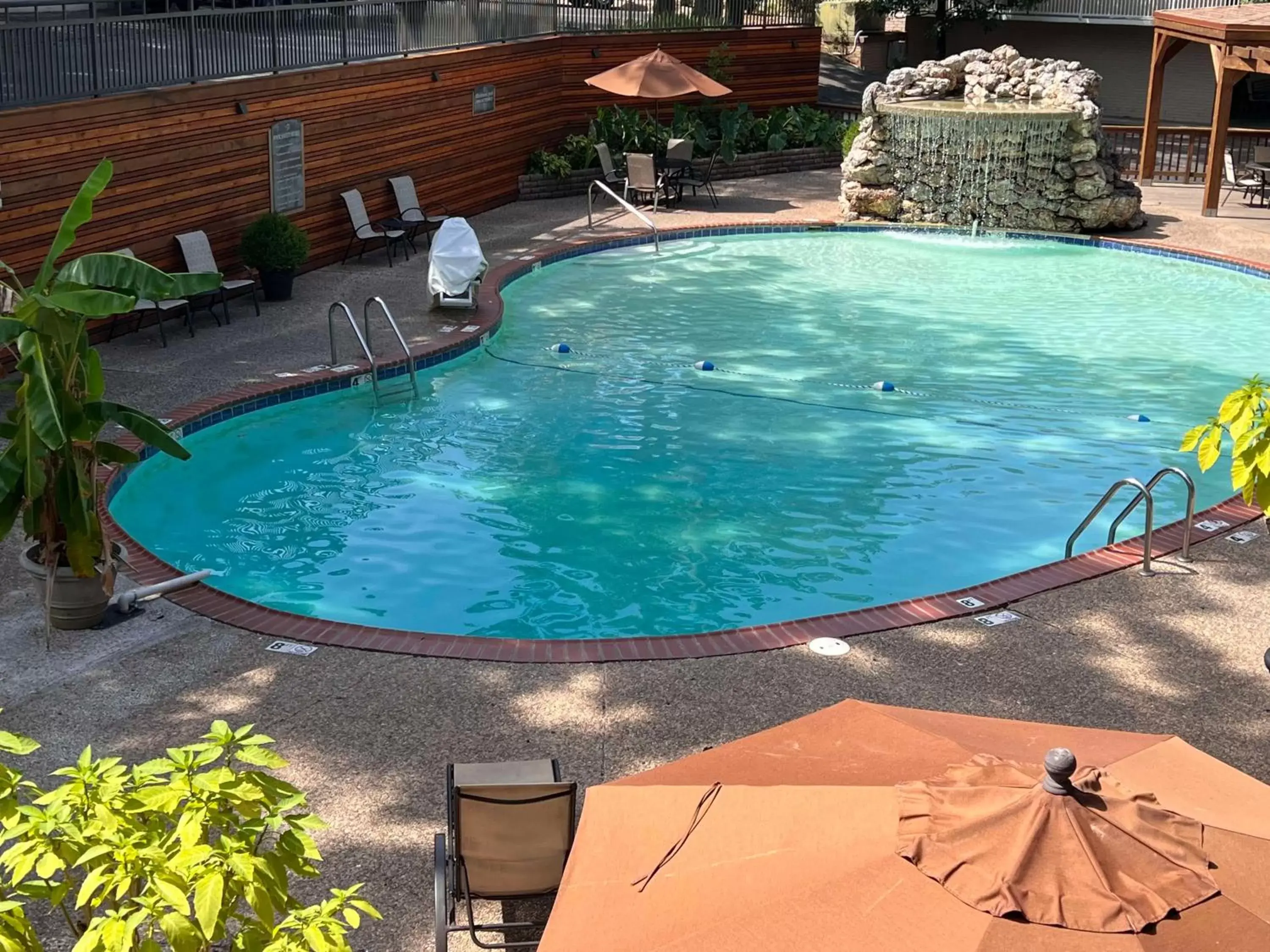Pool view, Swimming Pool in Best Western Inn of the Ozarks