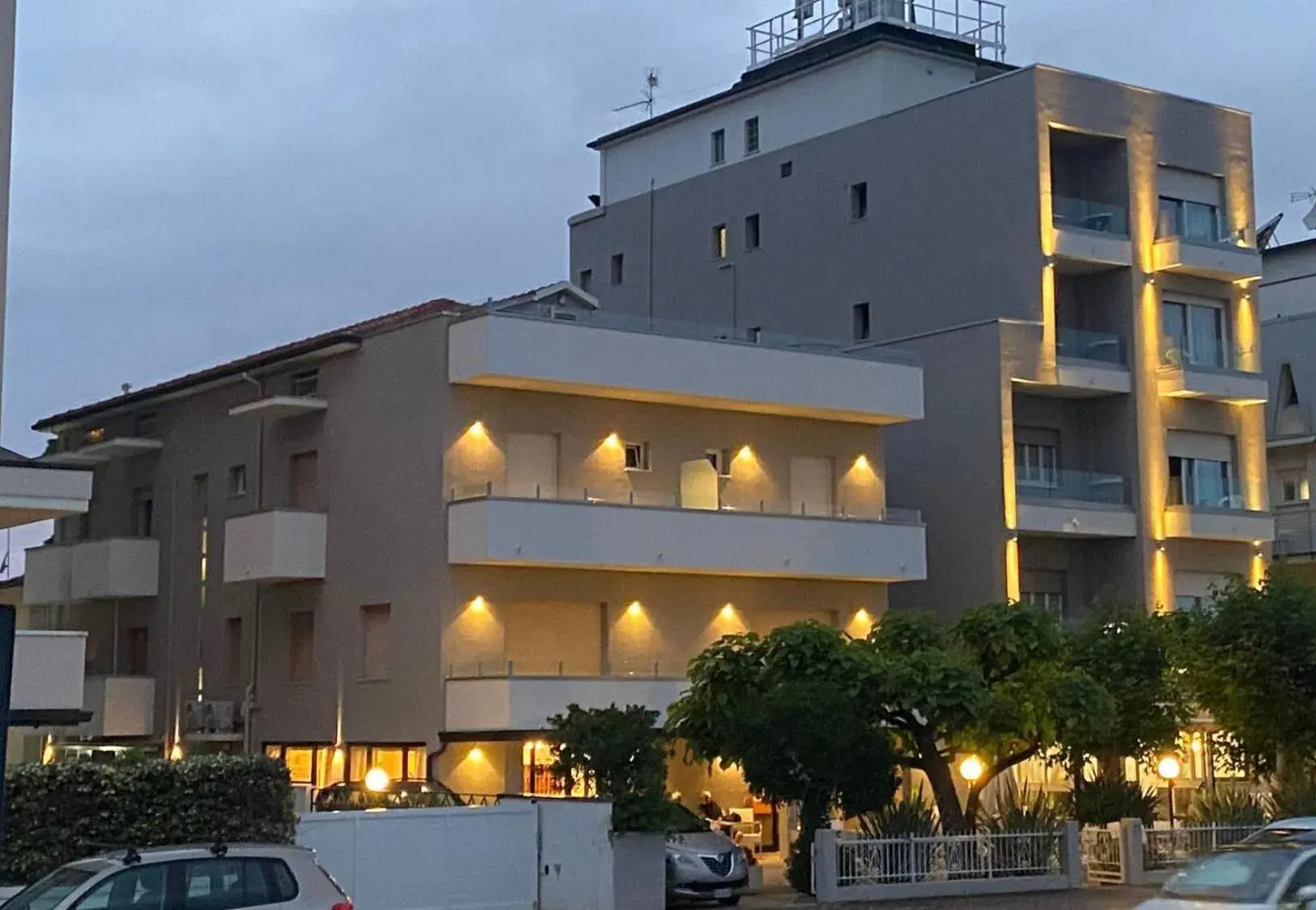 Property Building in Hotel Sedonia