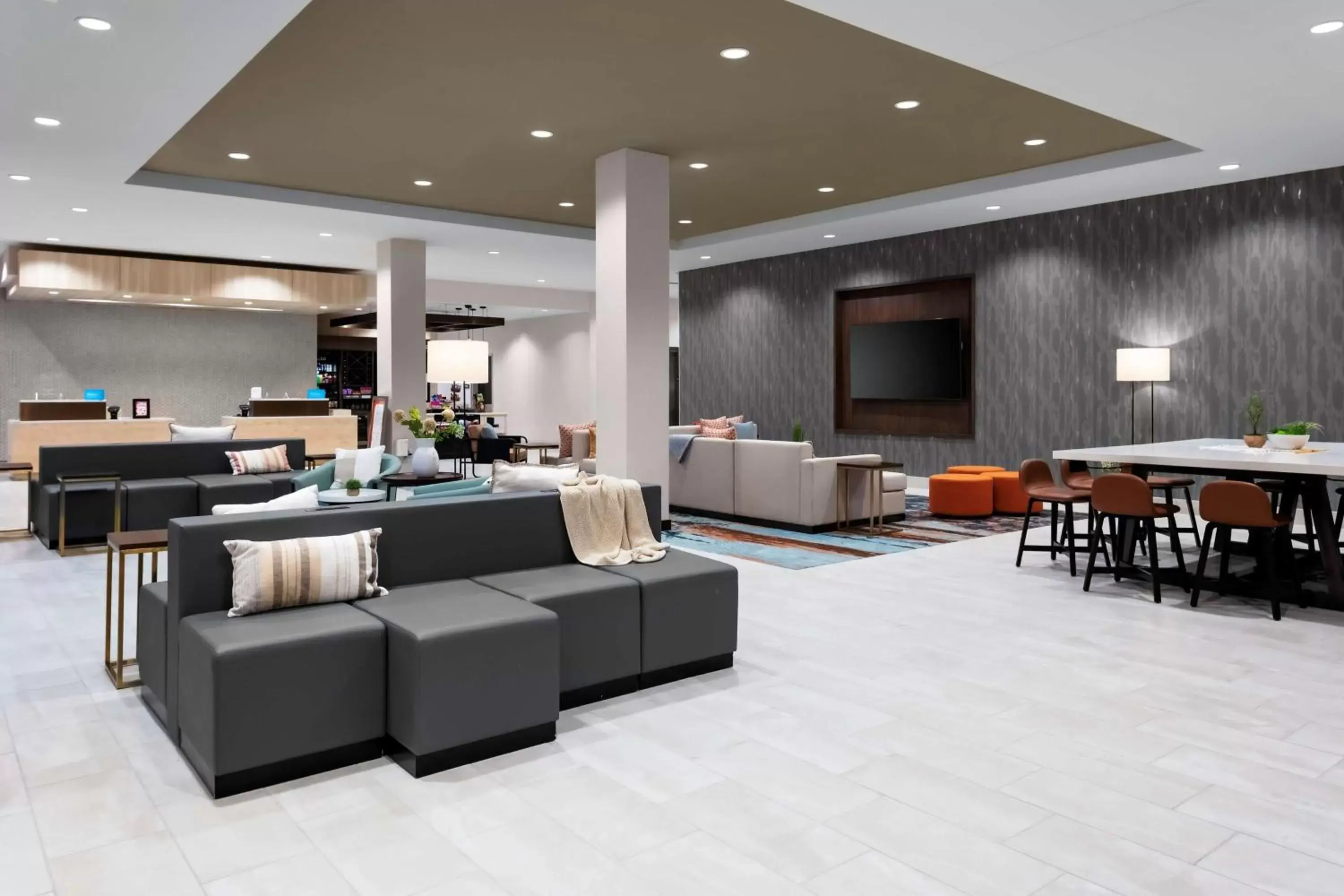 Lobby or reception, Restaurant/Places to Eat in Hilton Garden Inn Chandler Downtown