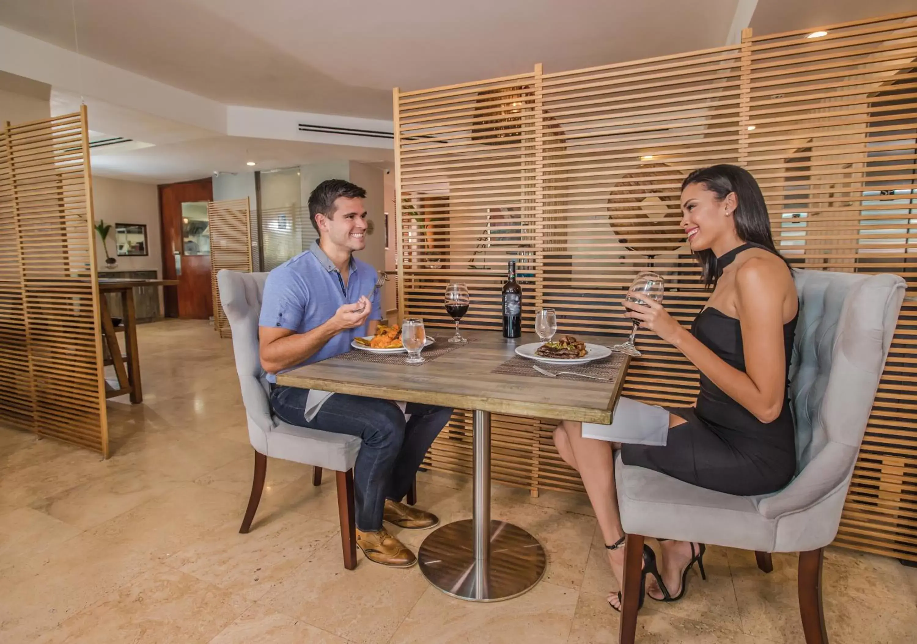 Food and drinks in Ciqala Luxury Suites - San Juan