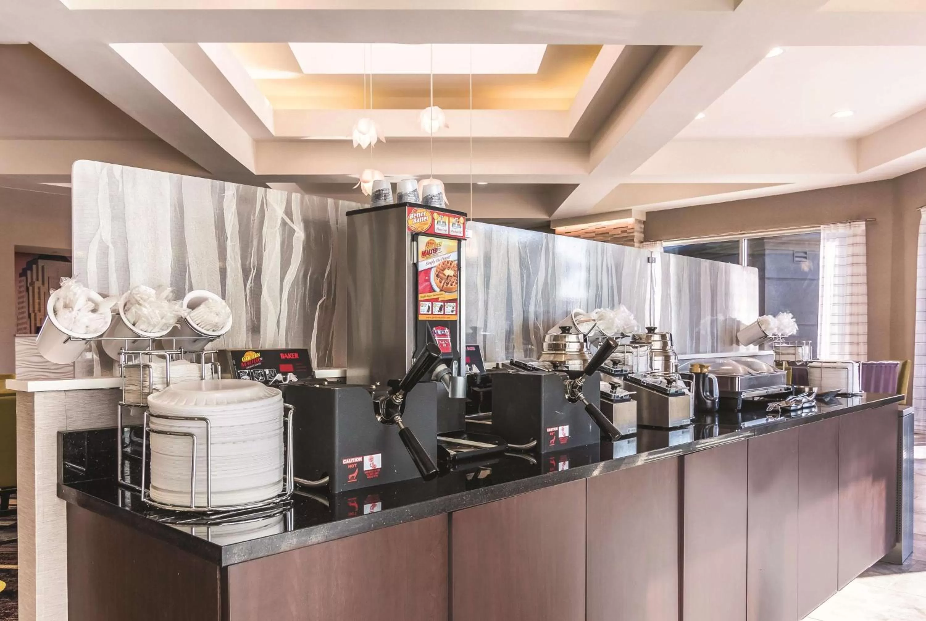 Restaurant/places to eat in La Quinta by Wyndham Shreveport Airport