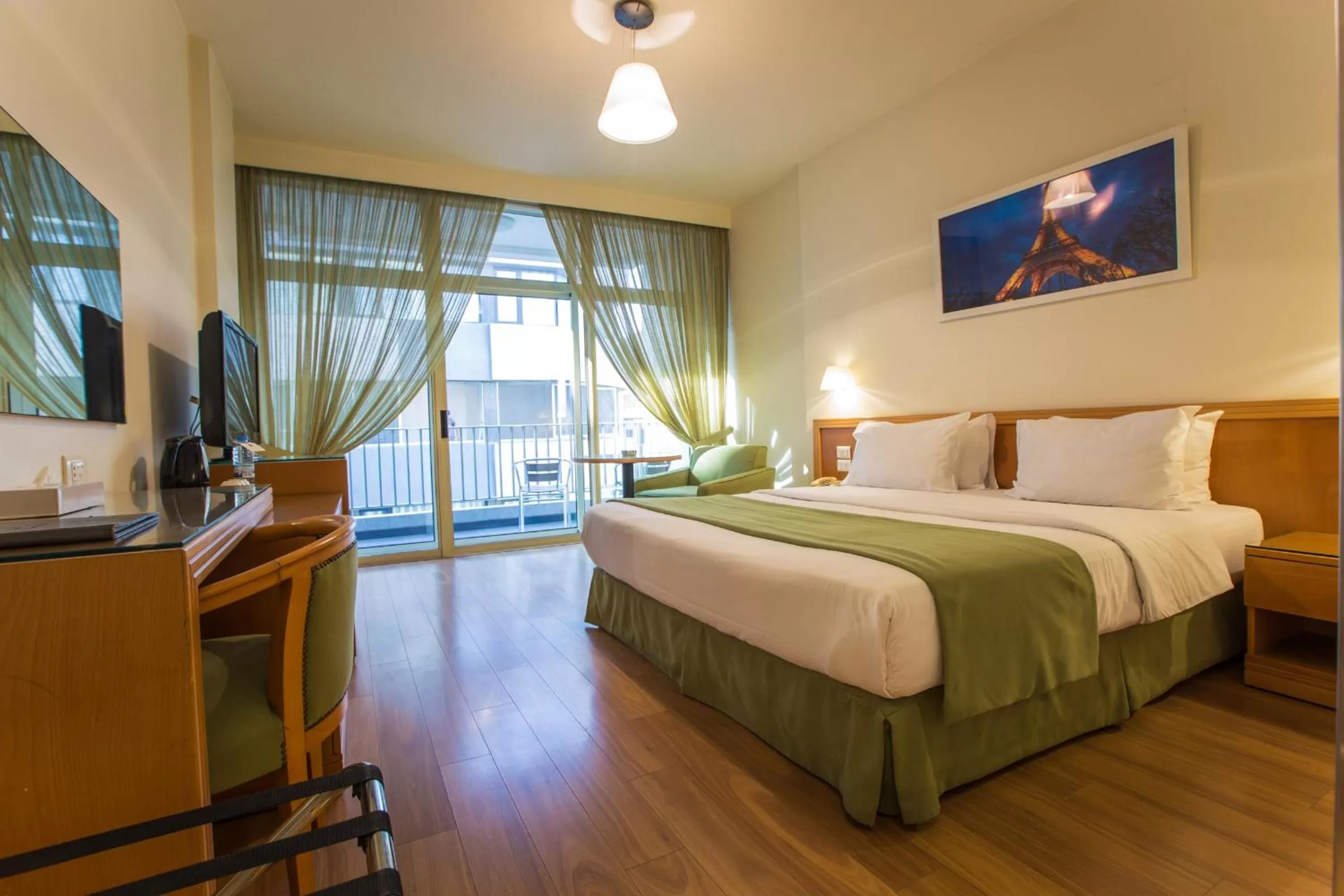 Bedroom, Bed in Hotel Cavalier