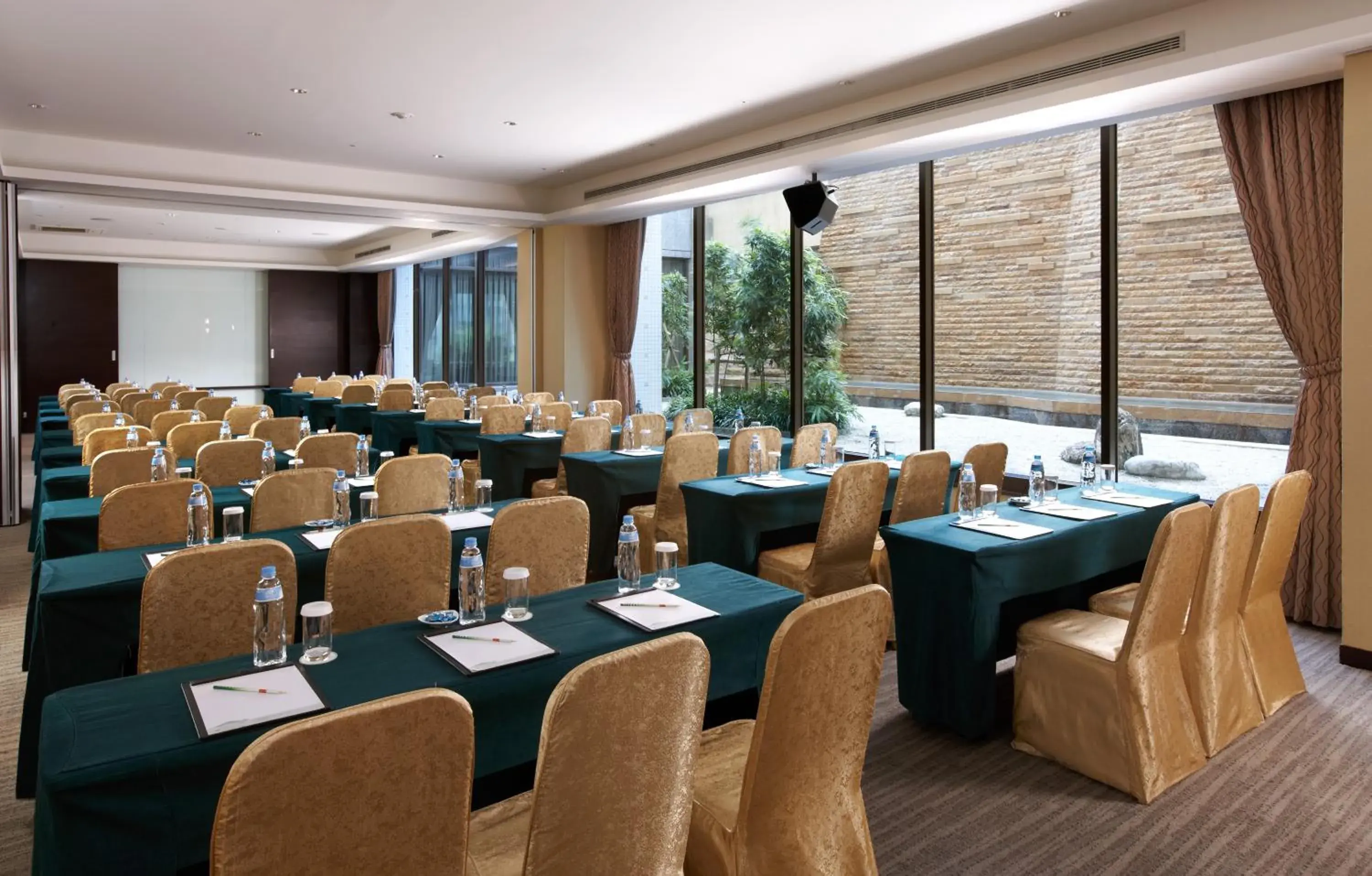 Meeting/conference room, Business Area/Conference Room in Evergreen Resort Hotel Jiaosi