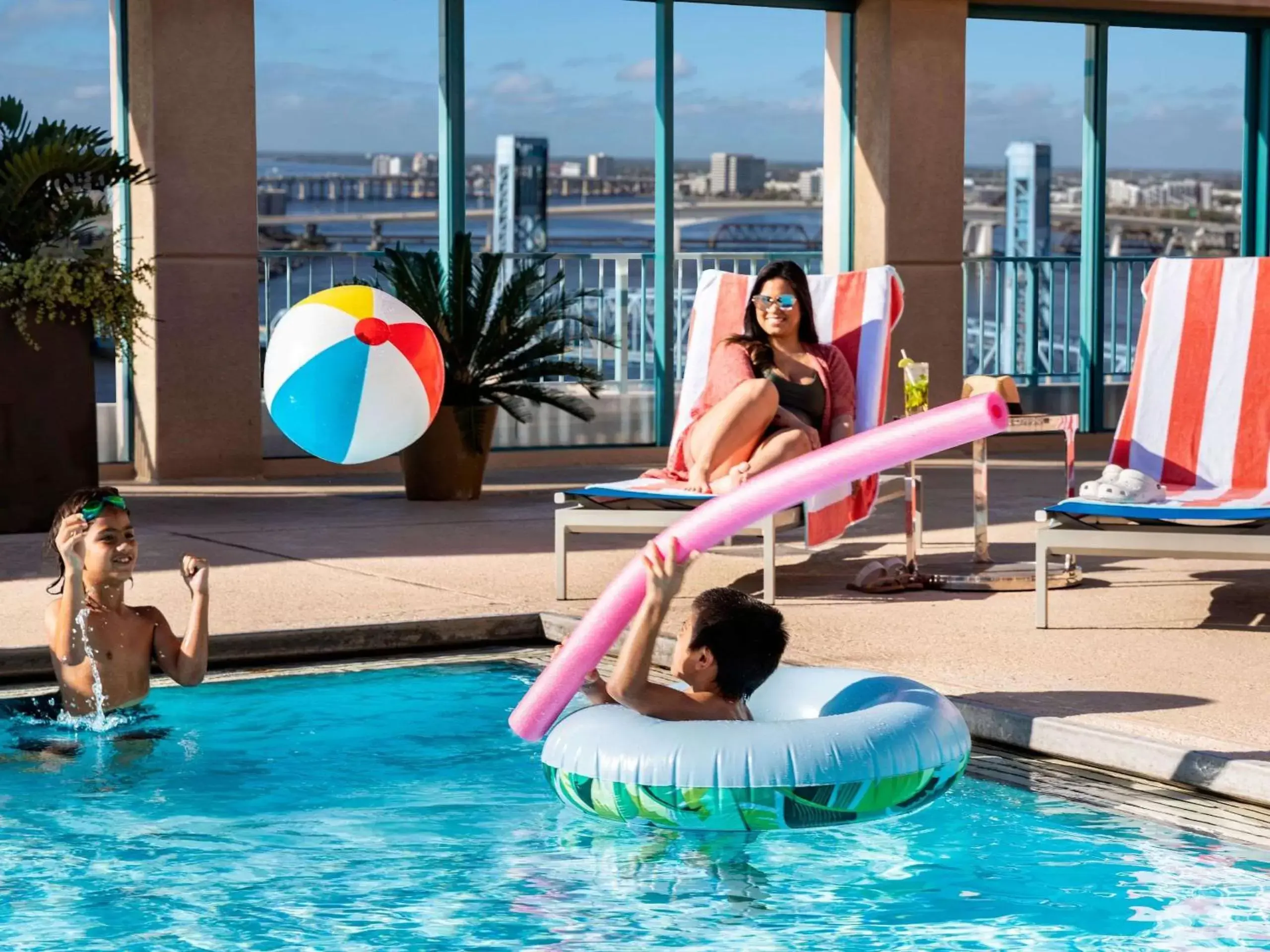 Swimming Pool in Hyatt Regency Jacksonville Riverfront