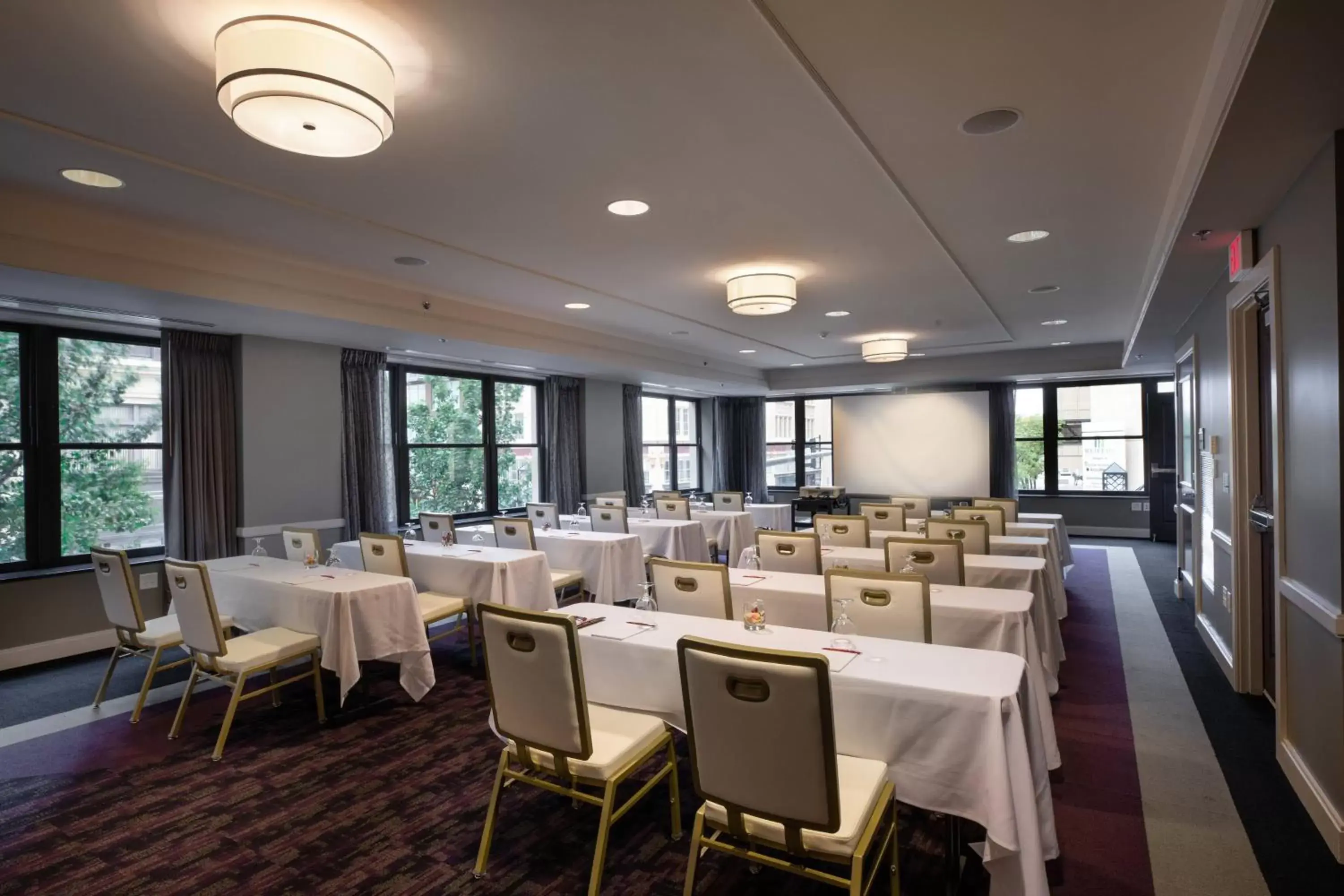 Meeting/conference room, Restaurant/Places to Eat in Ambassador Hotel Wichita, Autograph Collection