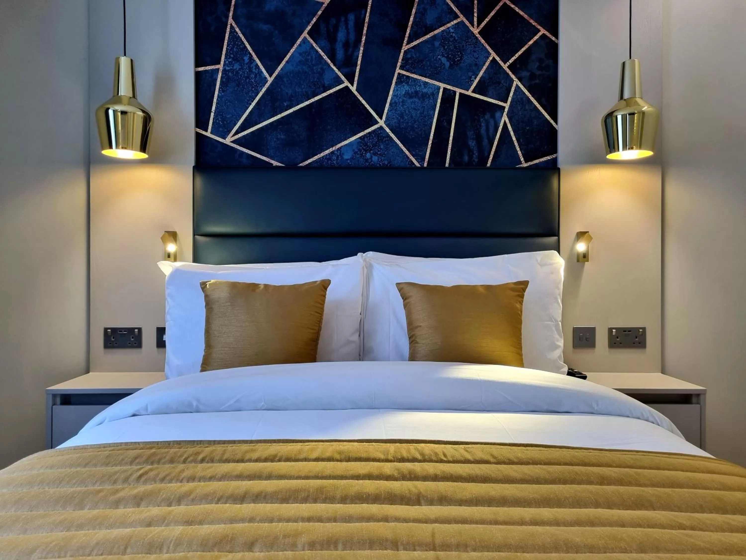 Bedroom, Bed in NOX Edgware Road