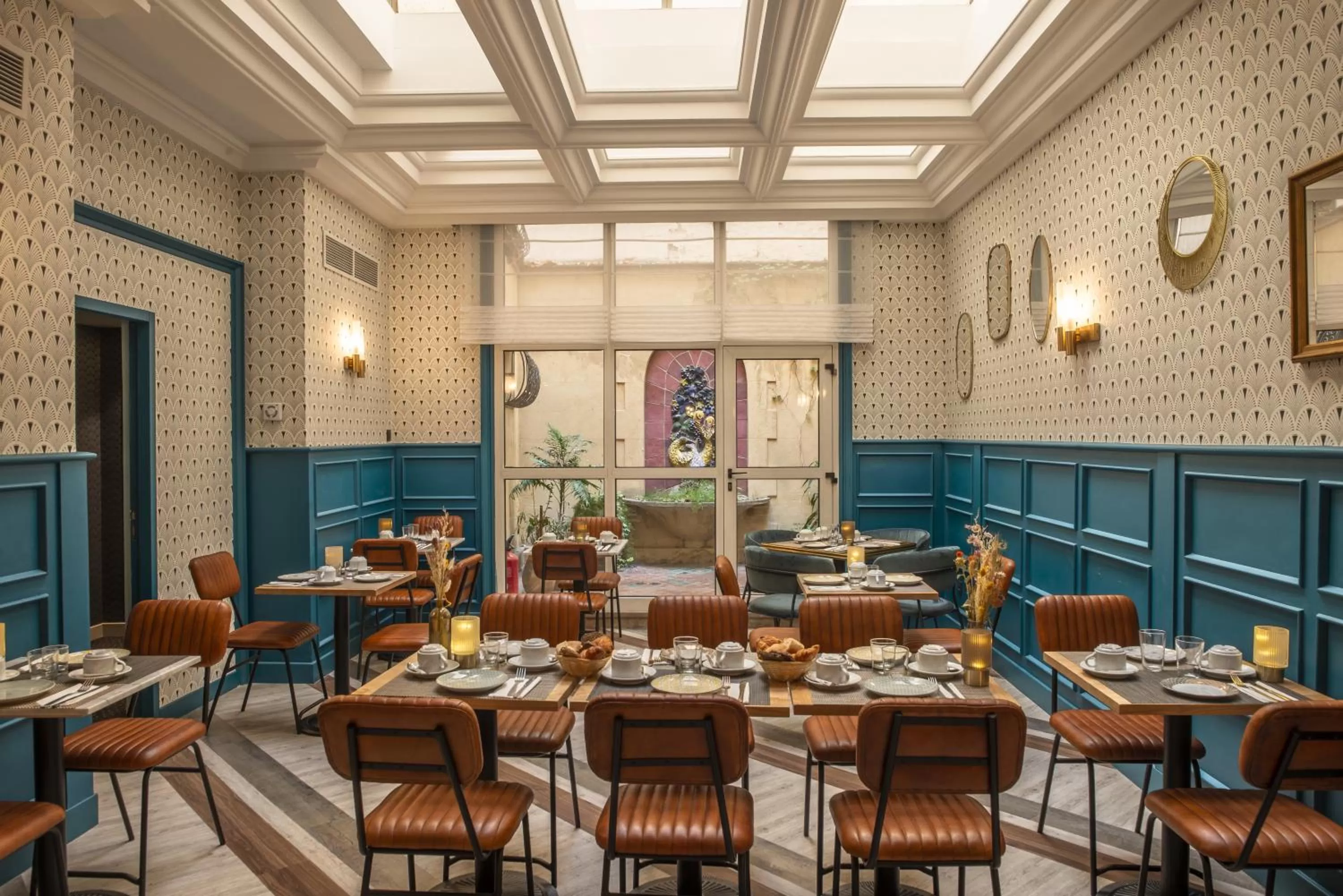 Continental breakfast in Hôtel Le Bristol