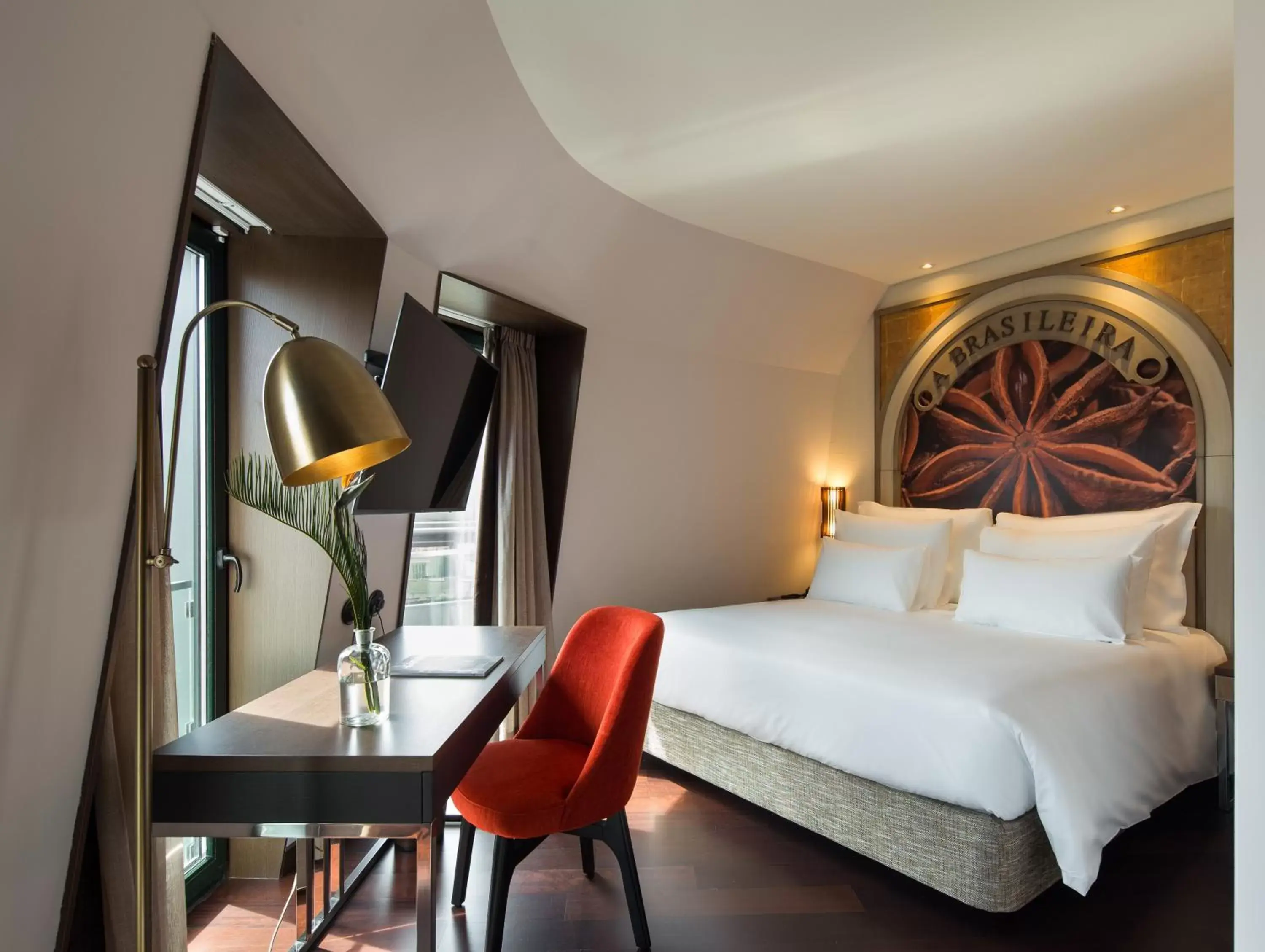 Bedroom in Pestana Porto - A Brasileira, City Center & Heritage Building