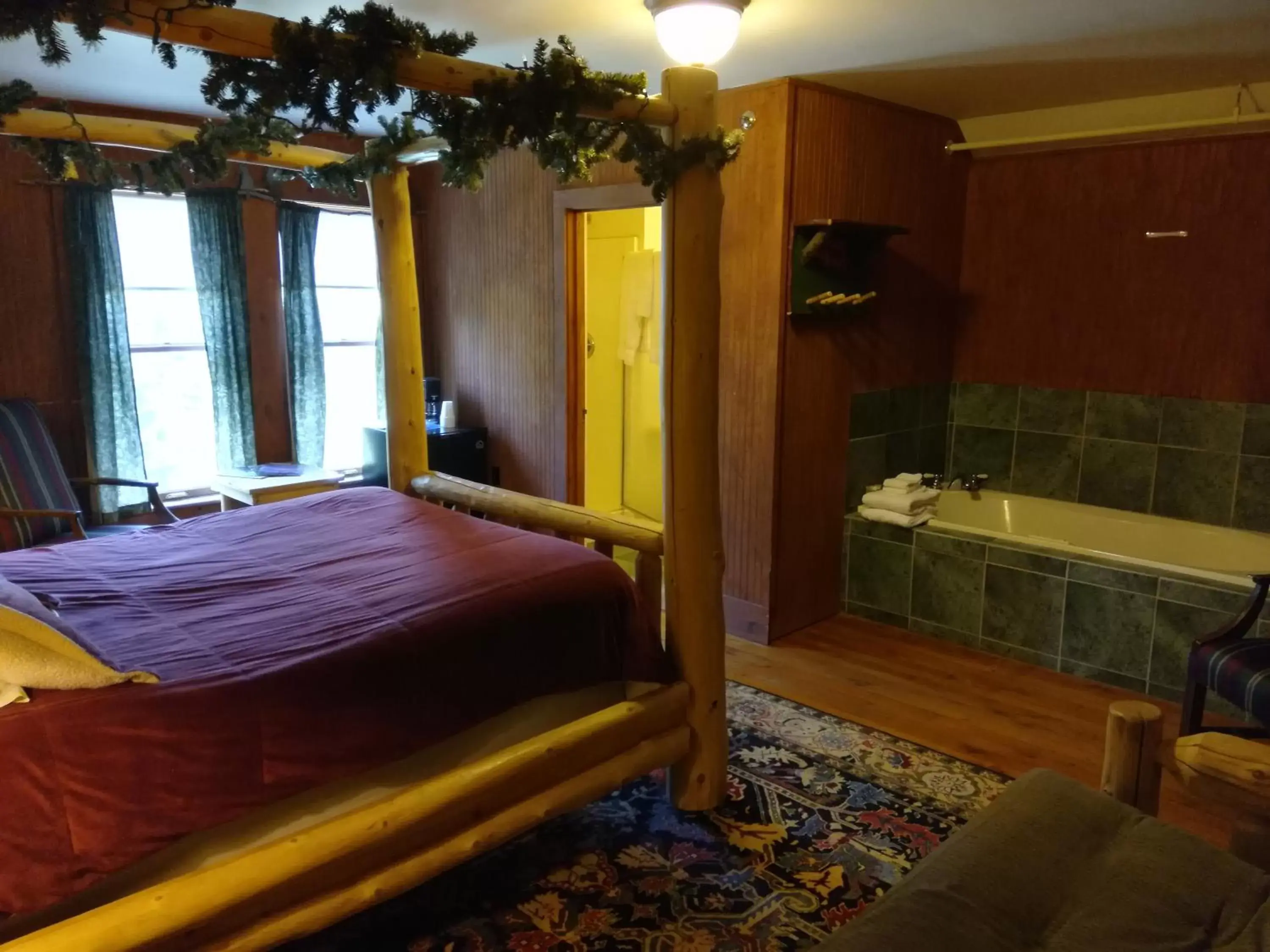 Bed in The Woods Inn