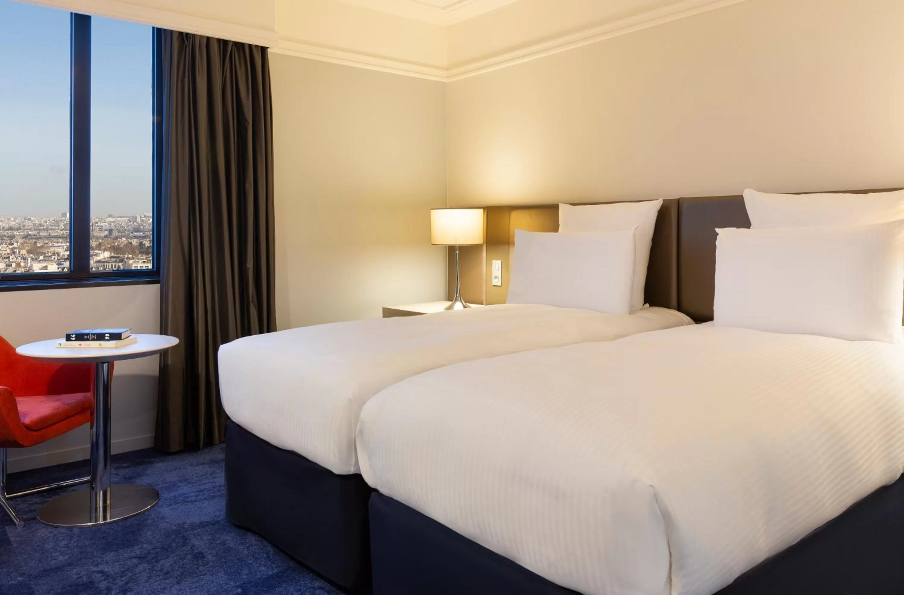 Bedroom, Bed in Pullman Paris Montparnasse