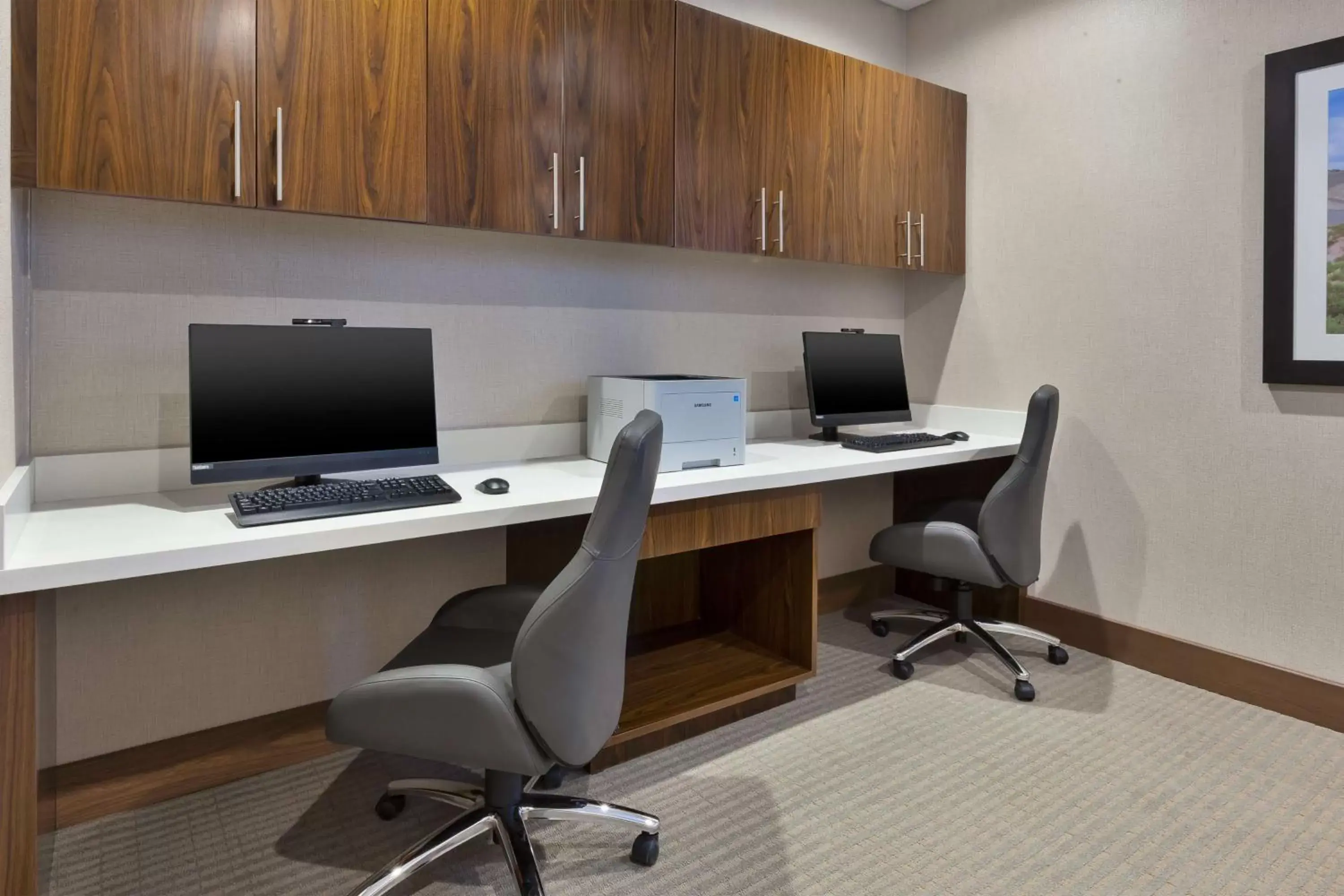 Business facilities, Business Area/Conference Room in Hampton Inn & Suites Wells, Nv