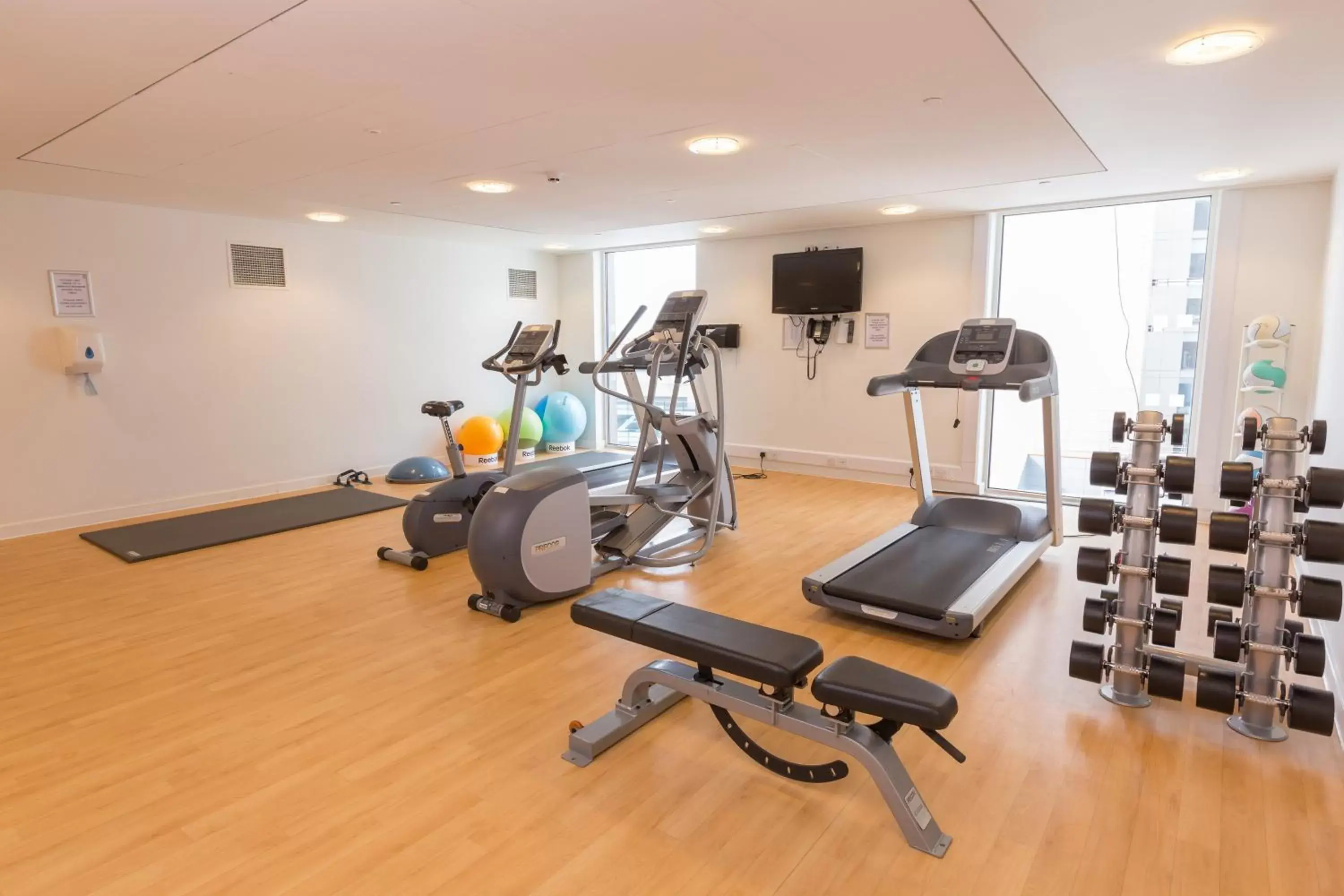 Fitness centre/facilities in Holiday Inn Manchester-Mediacityuk by IHG Fitness centre/facilities in Holiday Inn Manchester-Mediacityuk by IHG