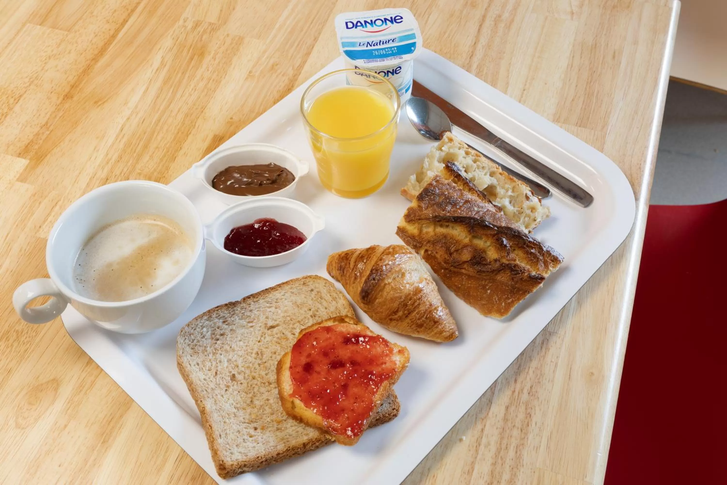 Breakfast in Premiere Classe La Ville Du Bois