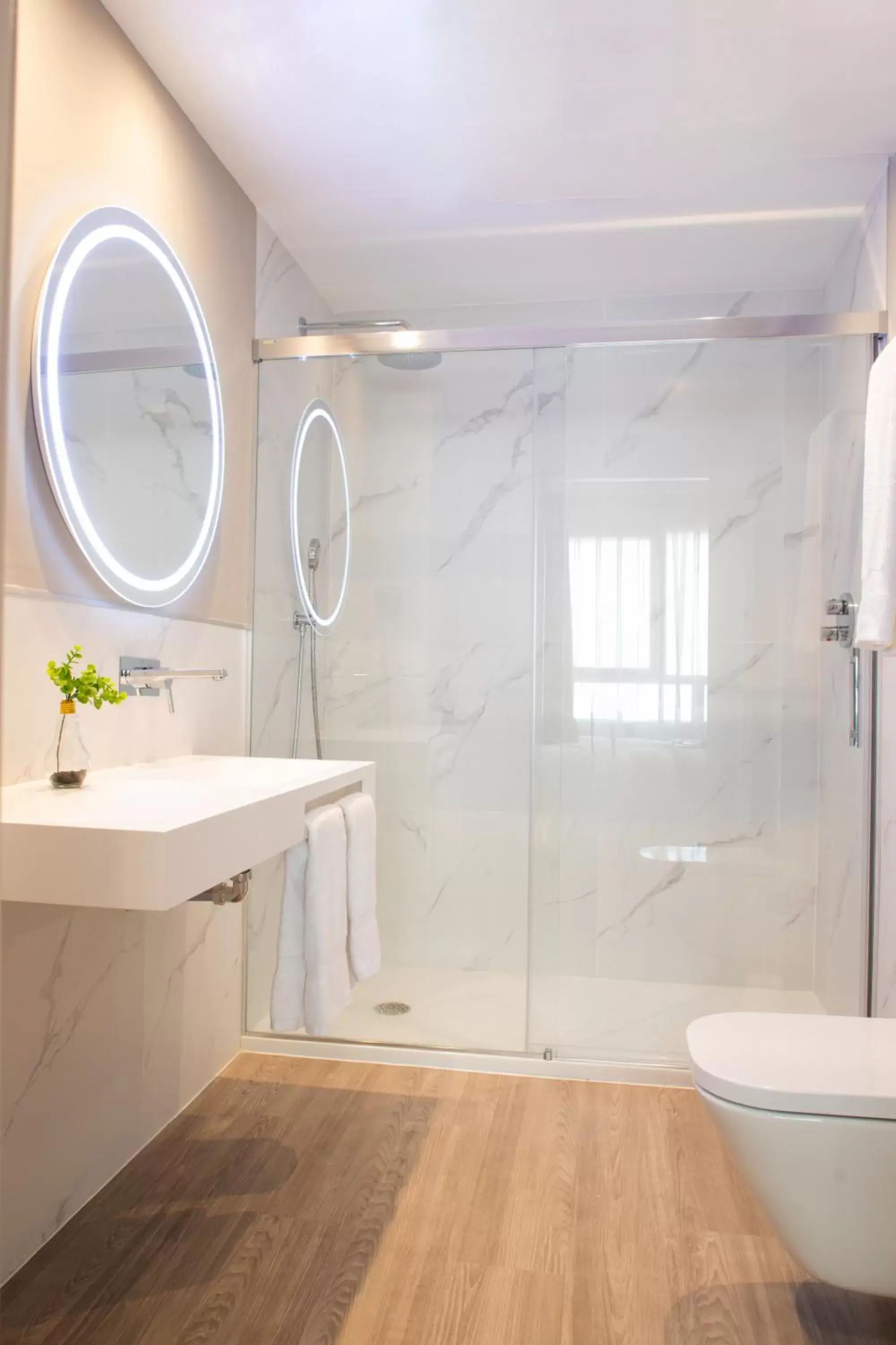 Shower, Bathroom in Voghe Premium Flats