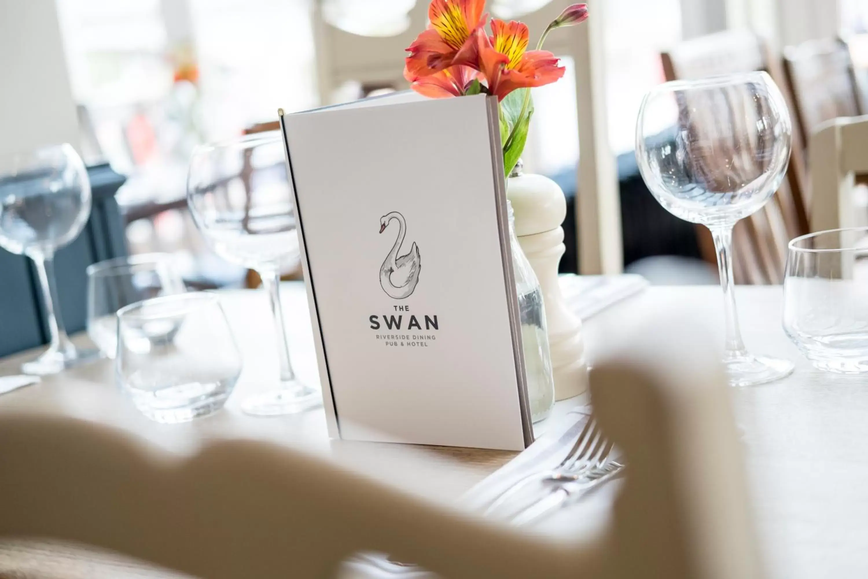 Restaurant/places to eat in The Swan Hotel