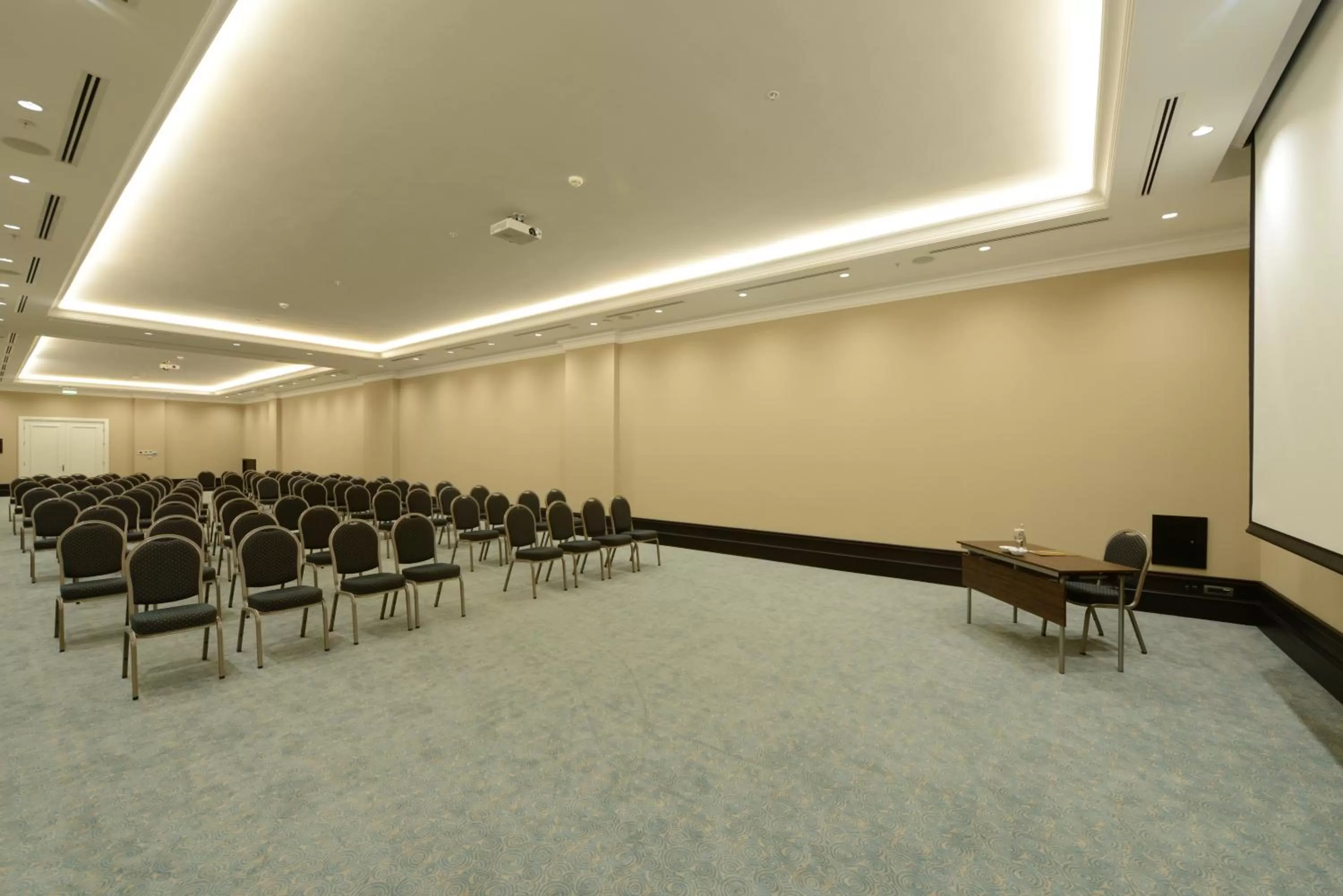 Meeting/conference room in Vialand Palace Hotel