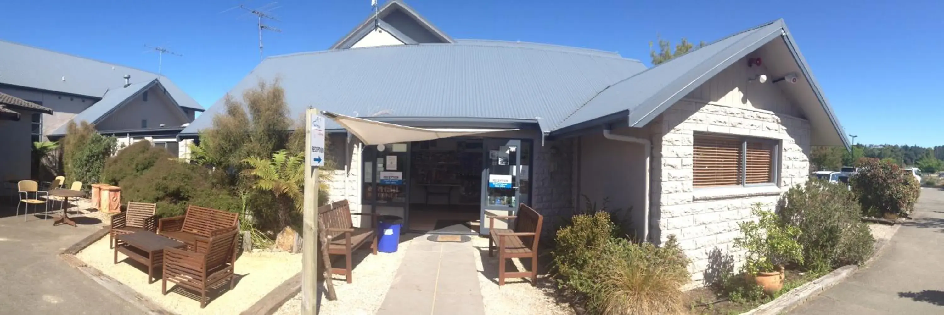 Property building, Facade/Entrance in Kaiteri Lodge