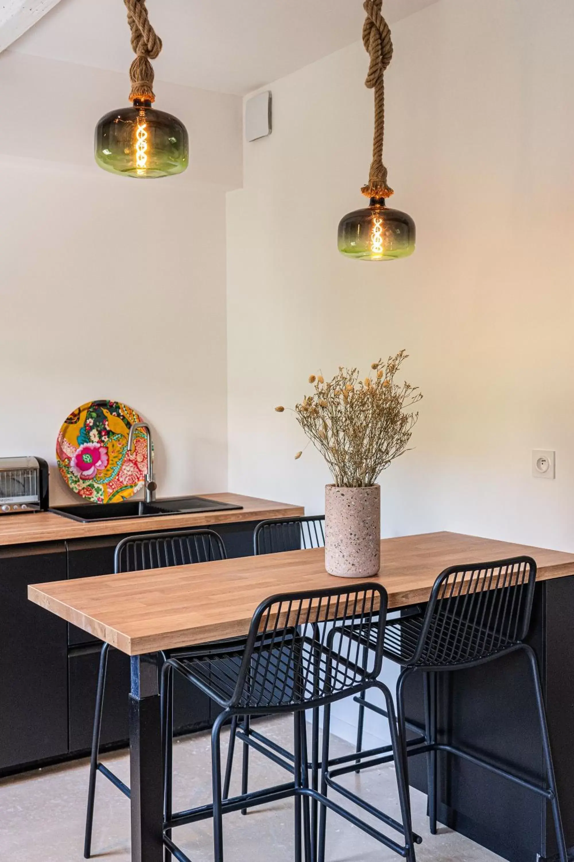 Dining Area in Maison Arthur