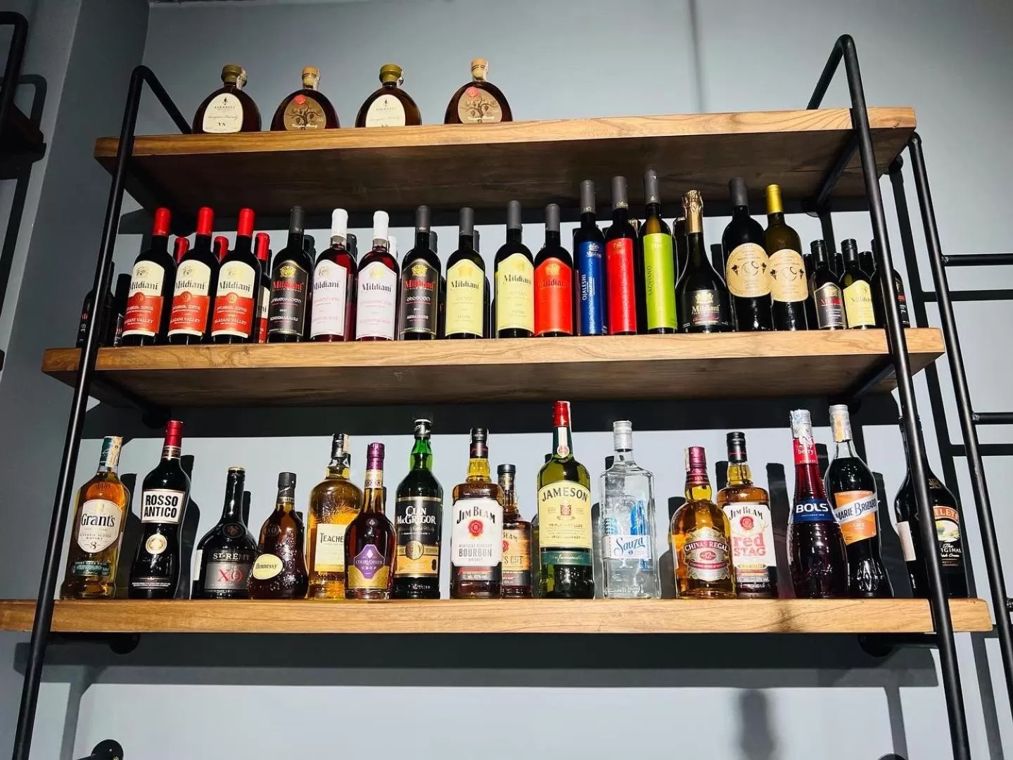 Lounge or bar in Level Up Hotel & Restaurant