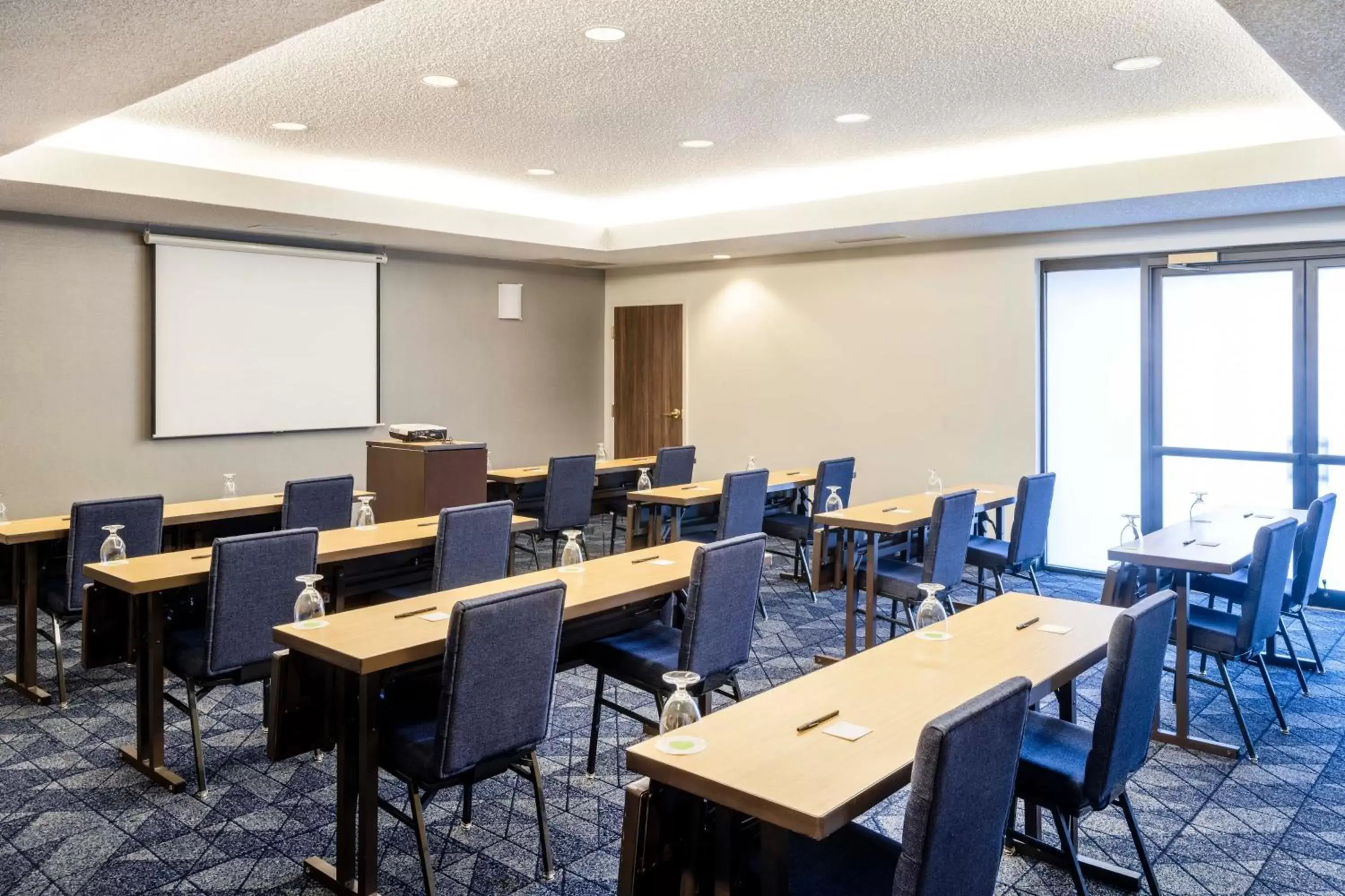 Meeting/conference room in Courtyard by Marriott Boulder Broomfield