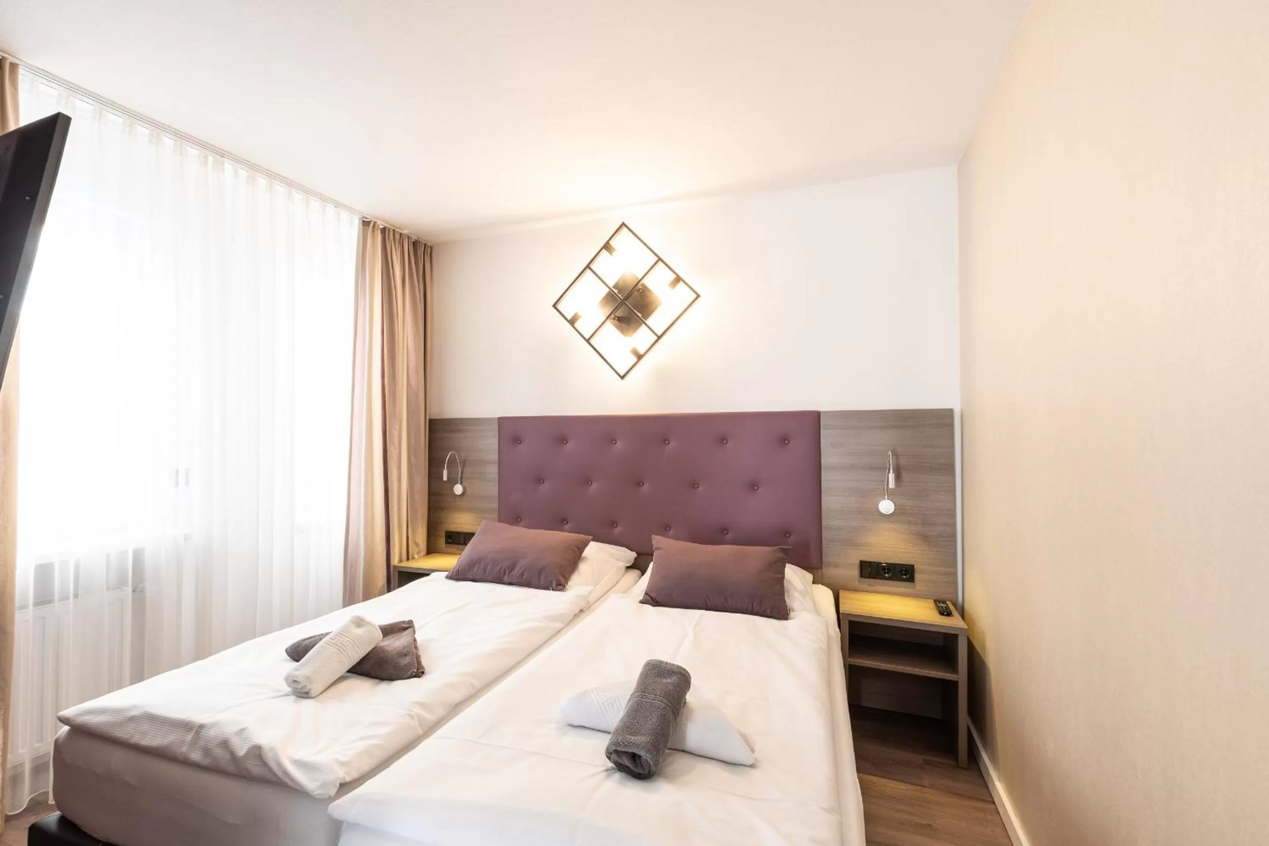 Superior Double Room Rear House  in Hotel Porta Nigra