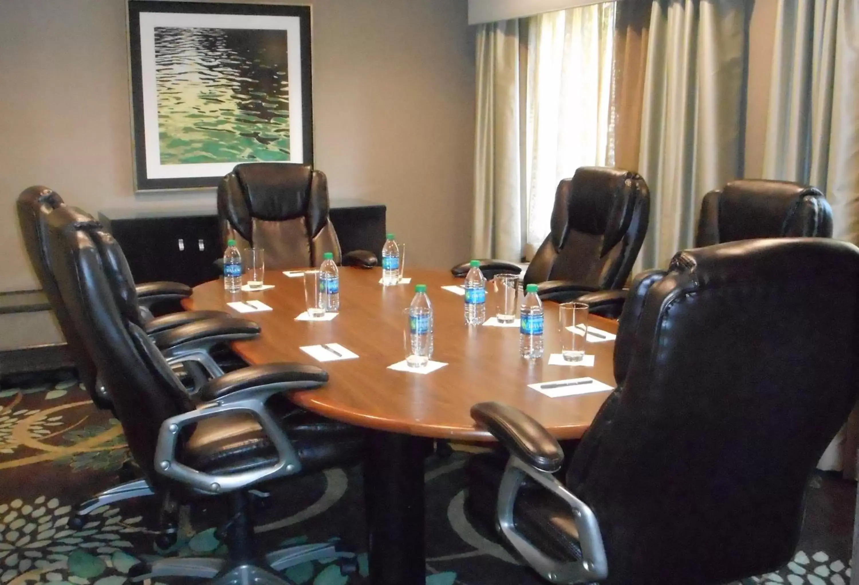 Meeting/conference room in Staybridge Suites - Cincinnati North, an IHG Hotel