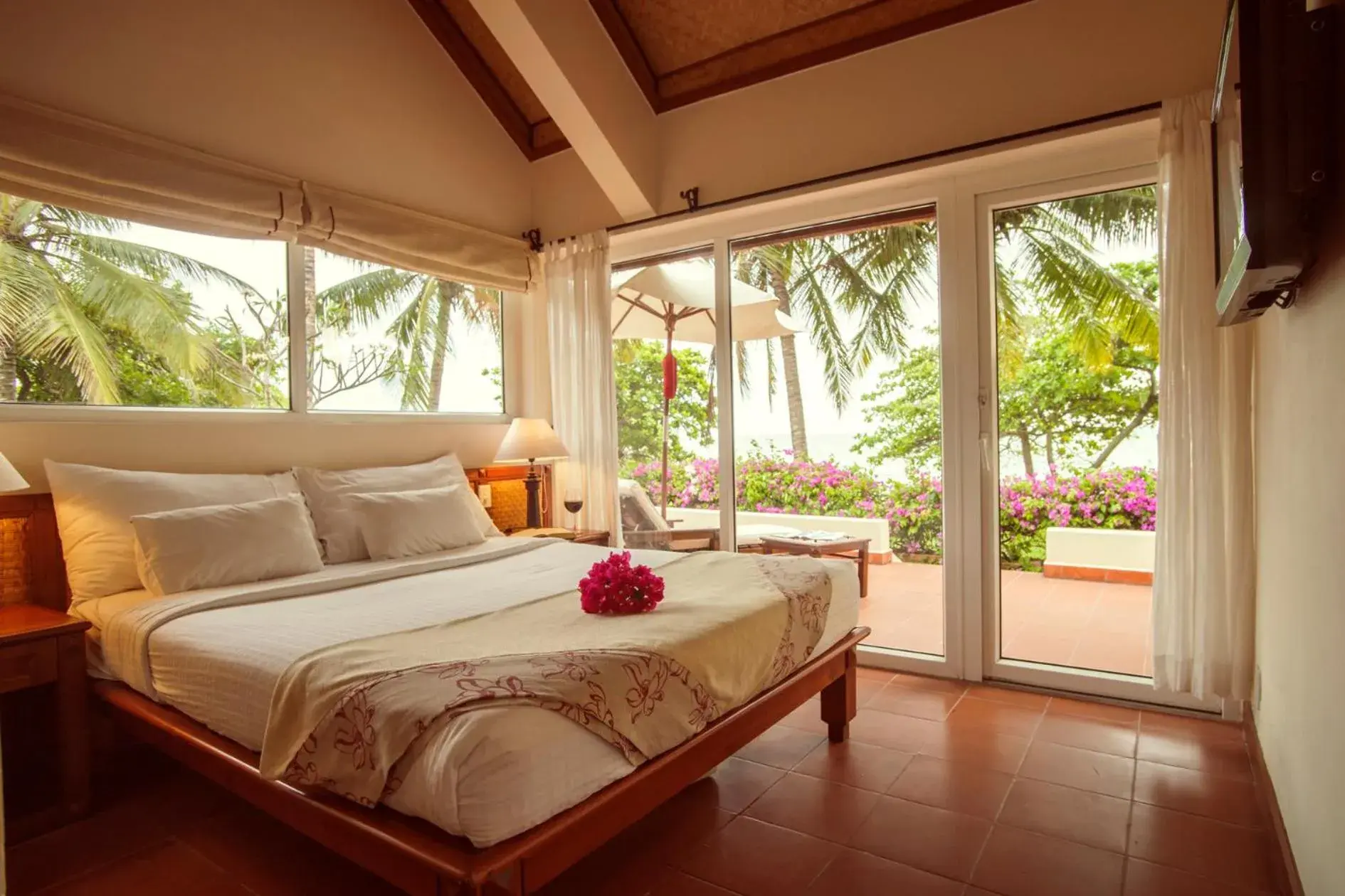 Garden view, Bed in Victoria Phan Thiet Beach Resort & Spa