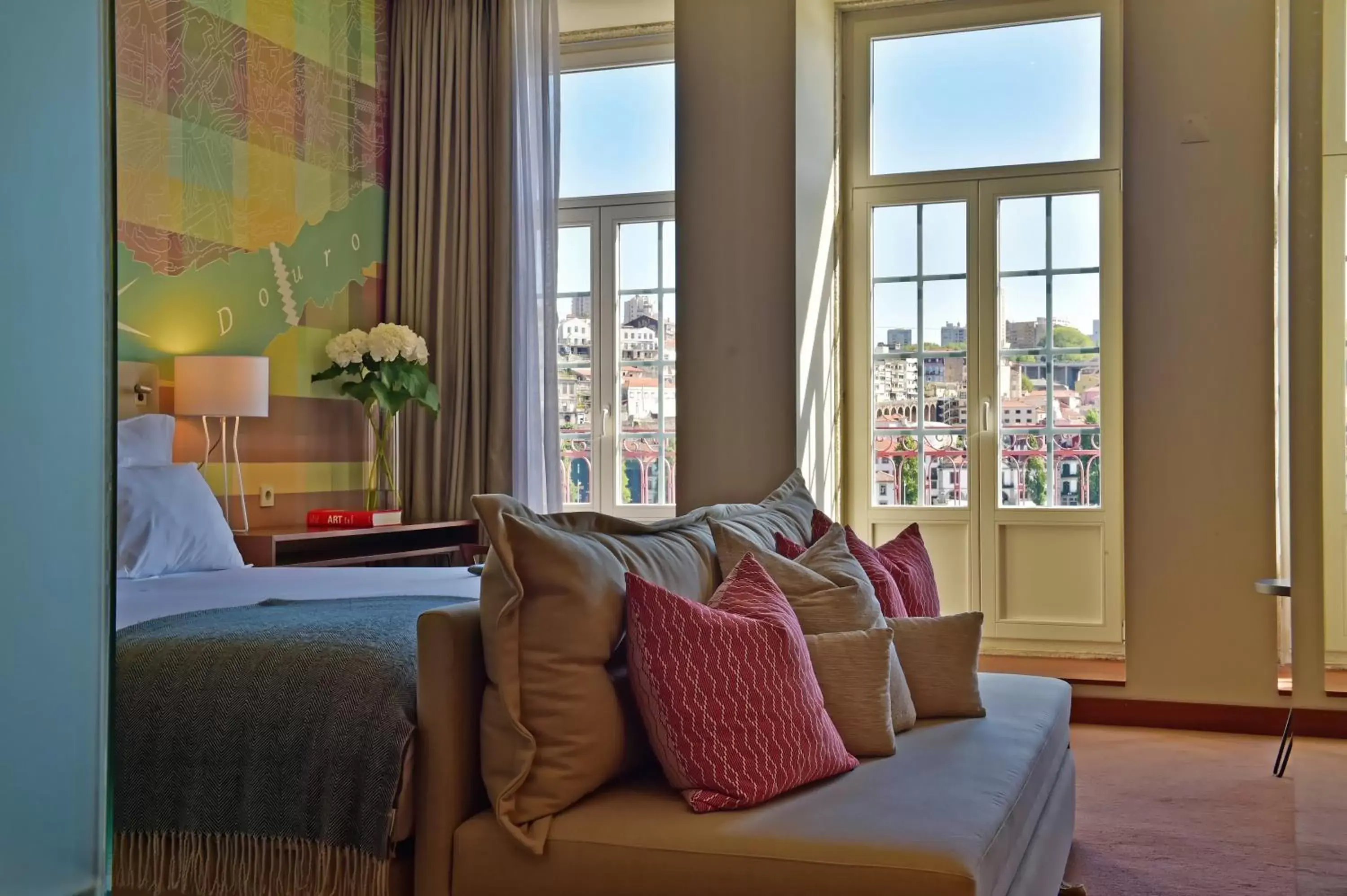 Bedroom, Seating Area in Pestana Vintage Porto Hotel & World Heritage Site